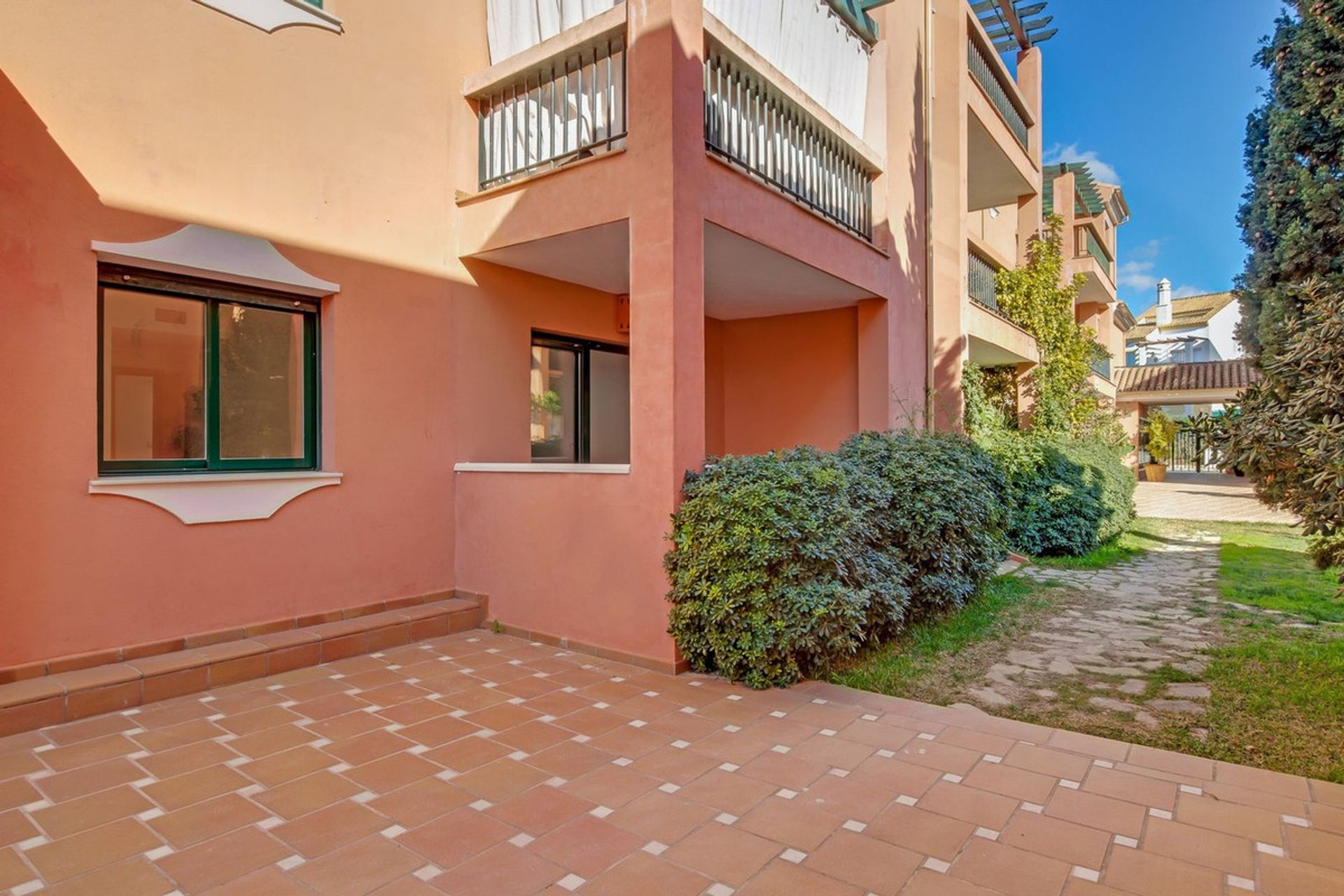 Condominium in Marbella, Andalucía 11997290