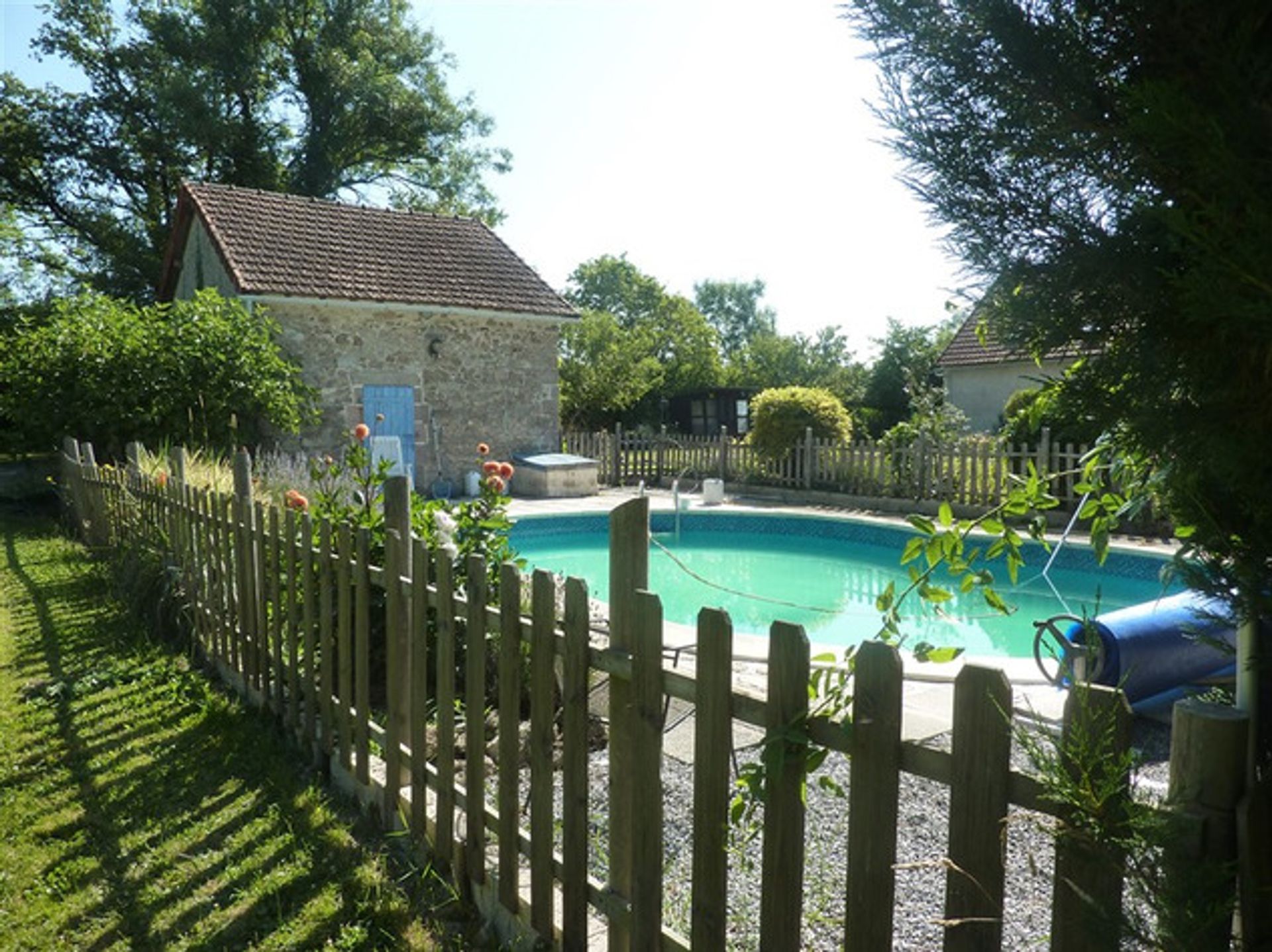 Casa nel Saint-Leger-Magnazeix, Nouvelle-Aquitaine 11998460