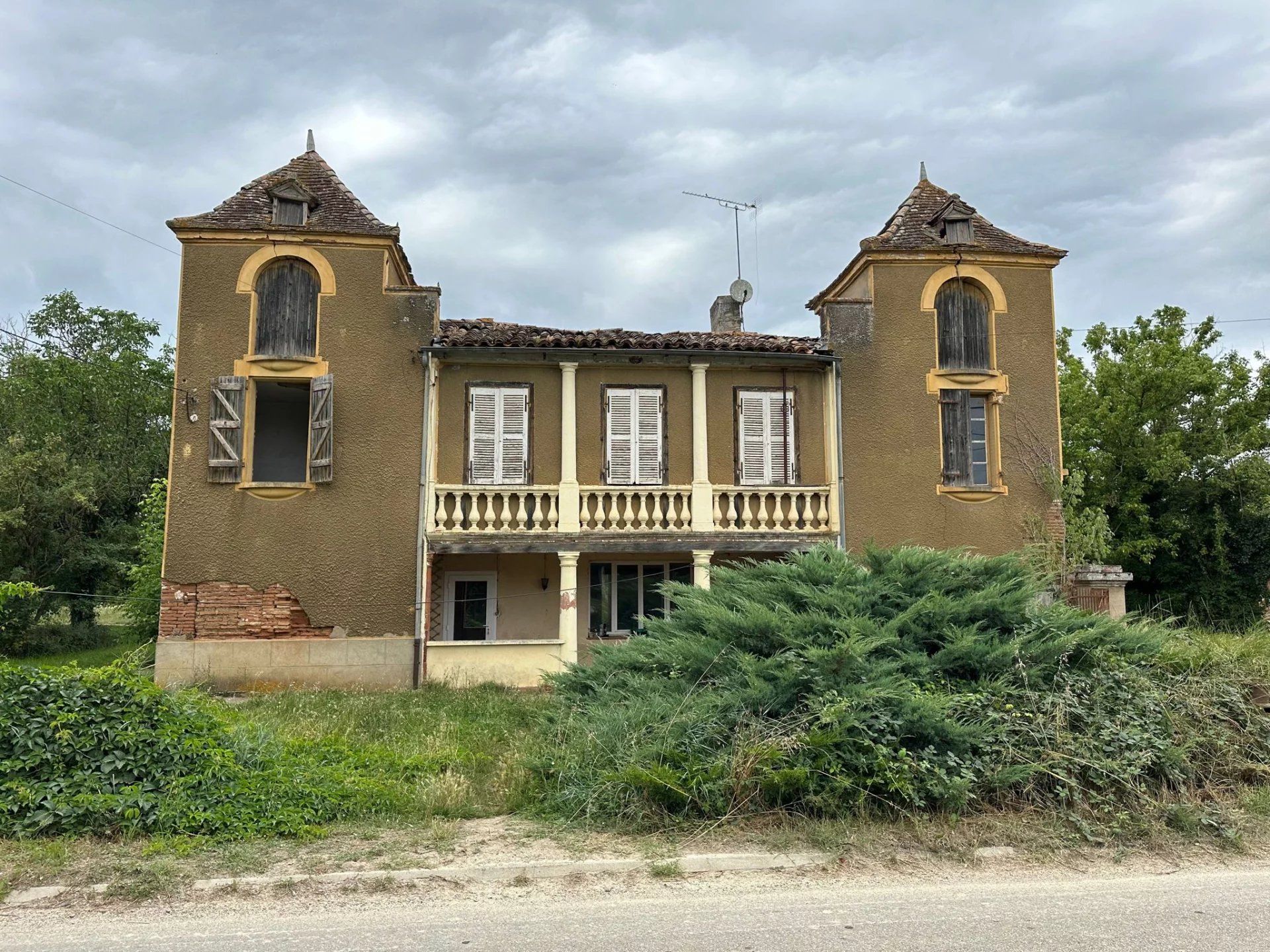 Hus i Montauban, Occitanie 11999778