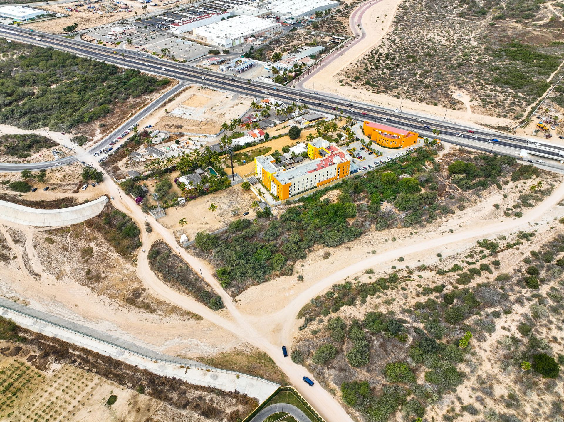 土地 在 Cabo San Lucas, Boulevard Paseo de la Marina 12000095