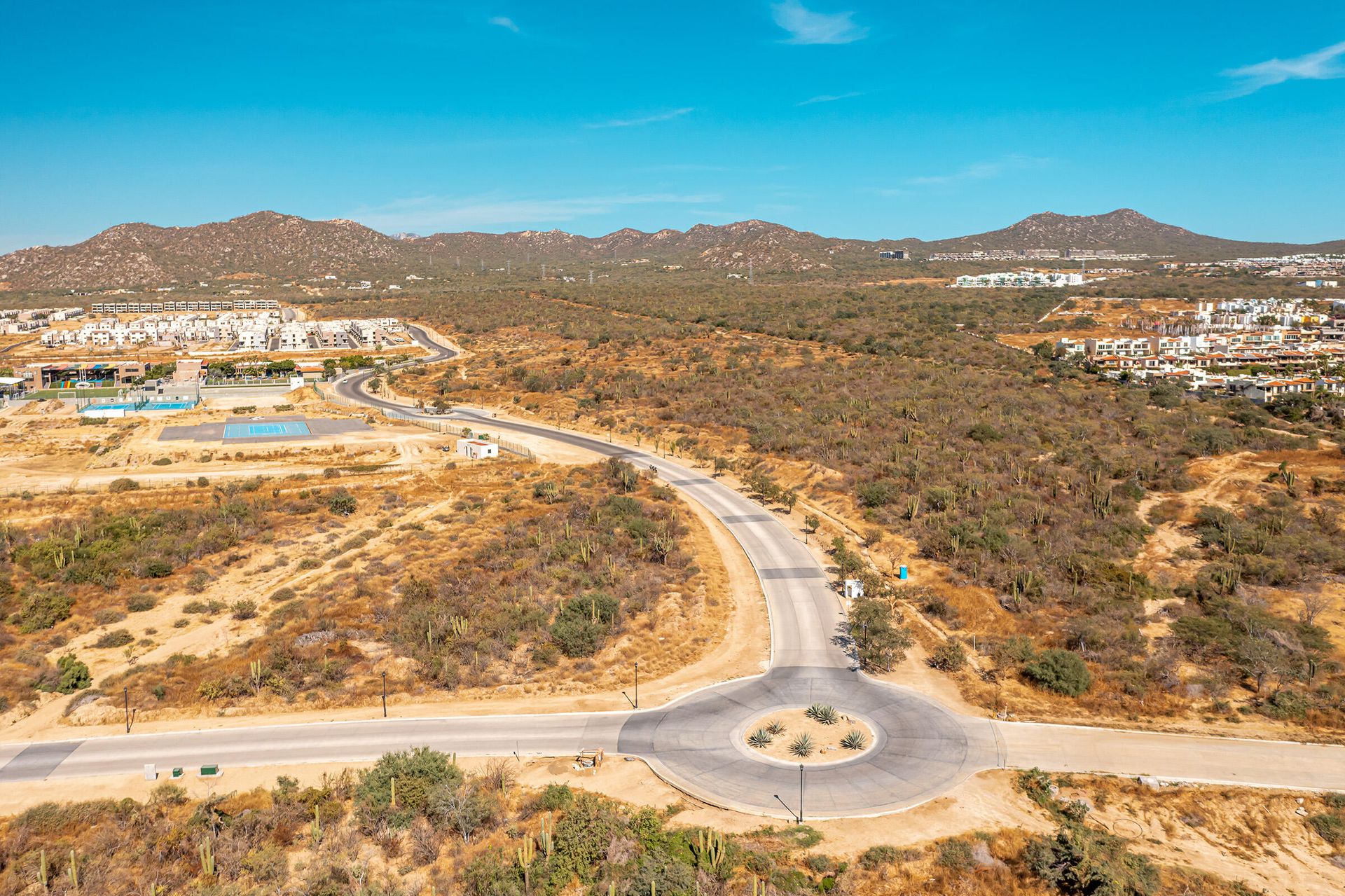 土地 在 Cabo San Lucas, Boulevard Paseo de la Marina 12000099