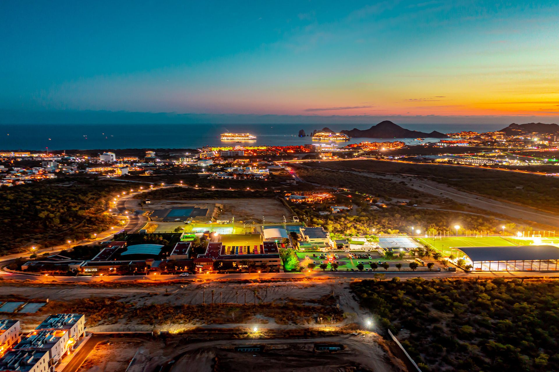 Tanah di Cabo San Lucas, Boulevard Paseo de la Marina 12000105