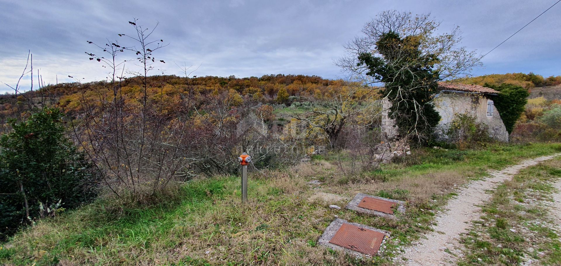 Земля в Grožnjan, Istria County 12000170