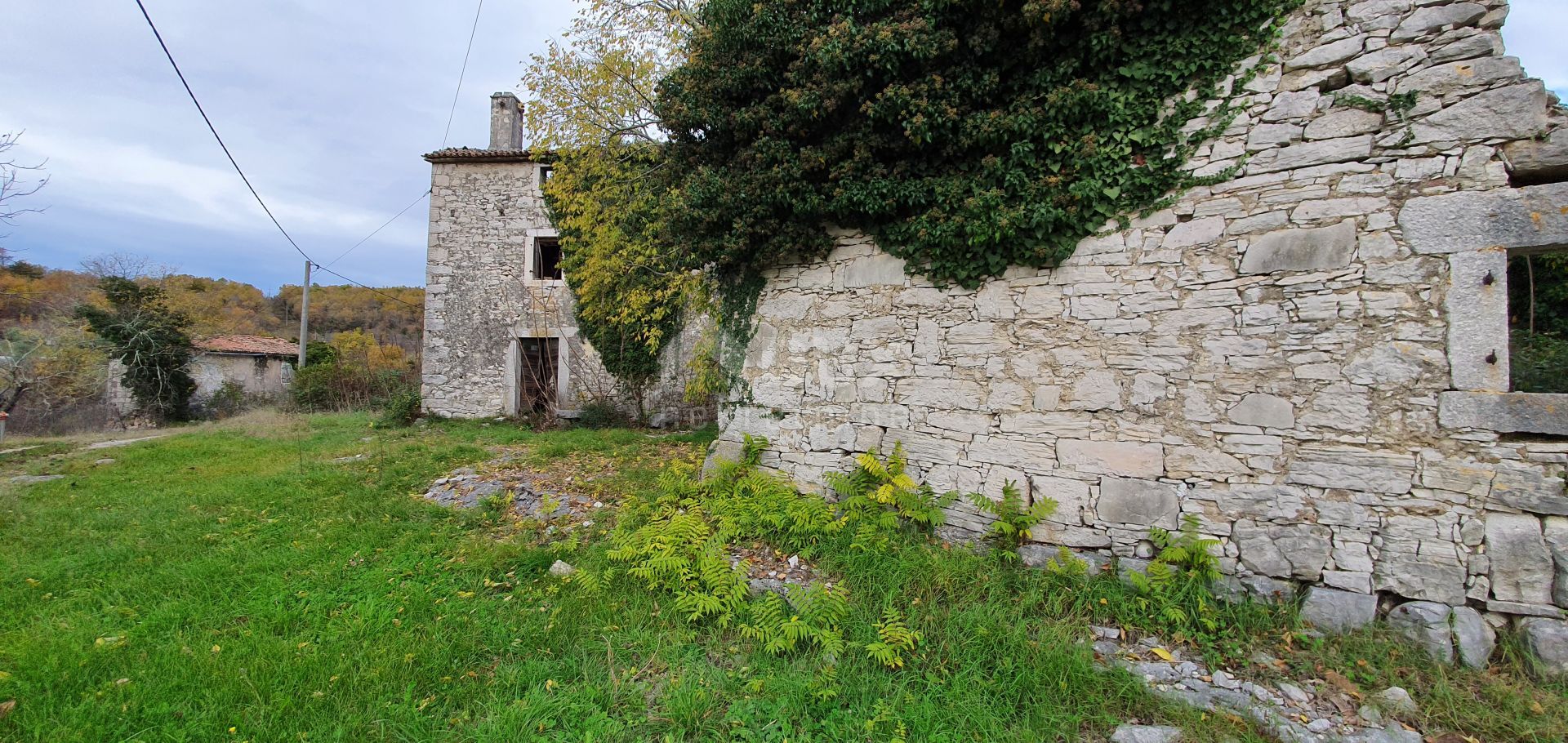 Земля в Grožnjan, Istria County 12000170