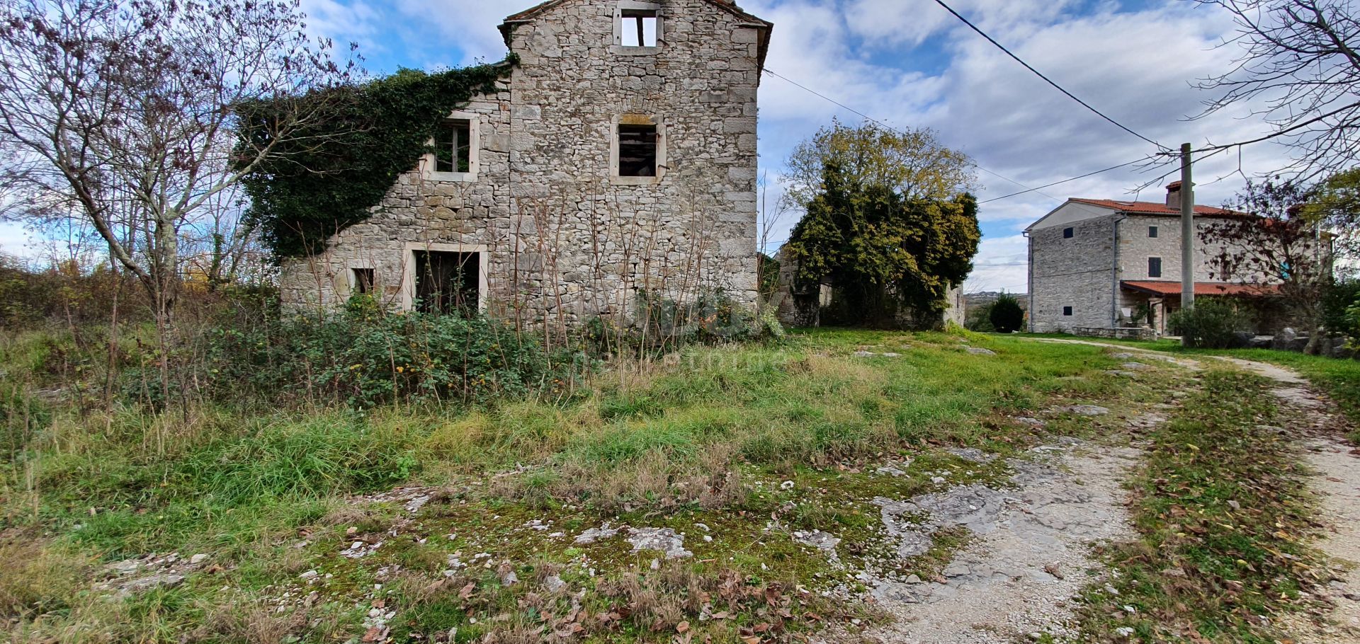 Земля в Grožnjan, Istria County 12000170