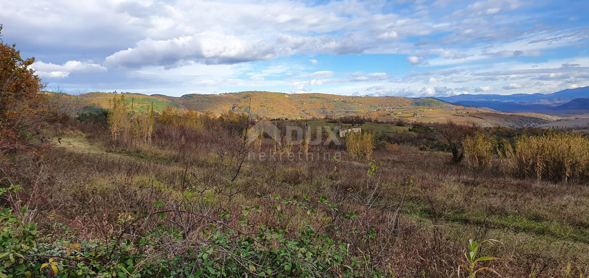 Земля в Grožnjan, Istria County 12000170