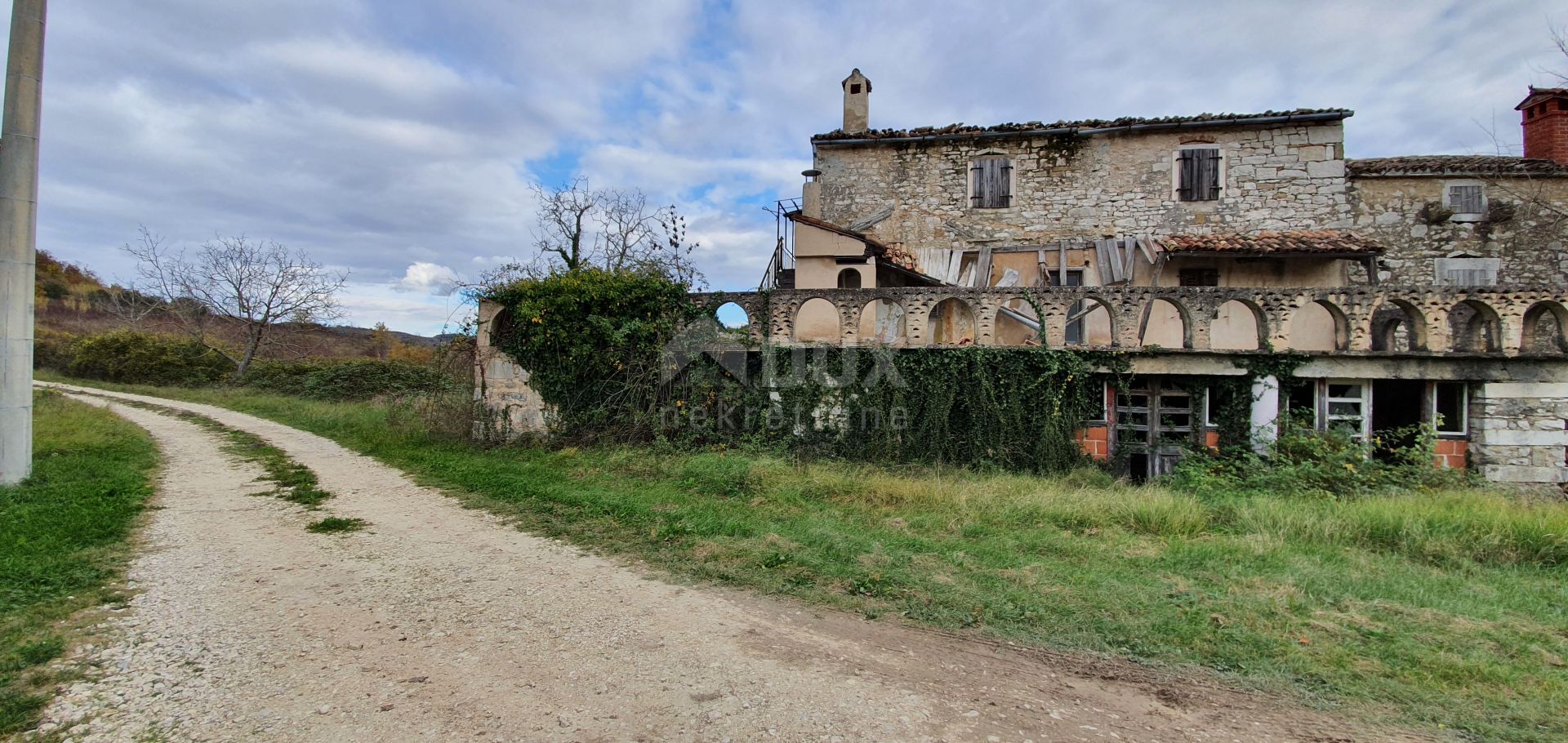 Земля в Grožnjan, Istria County 12000170