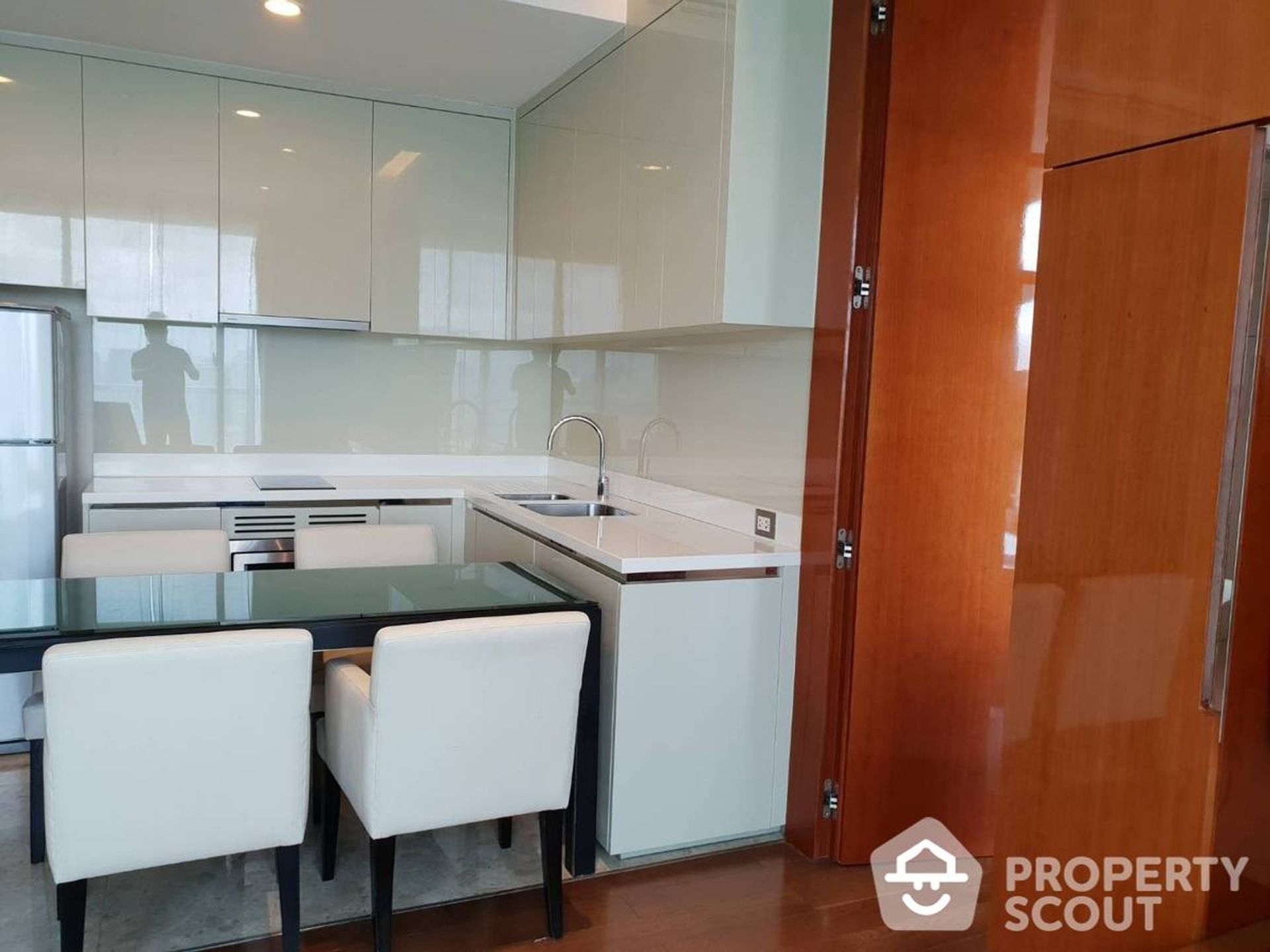 Condominio en Khlong Toei, Krung Thep Maha Nakhon 12000524