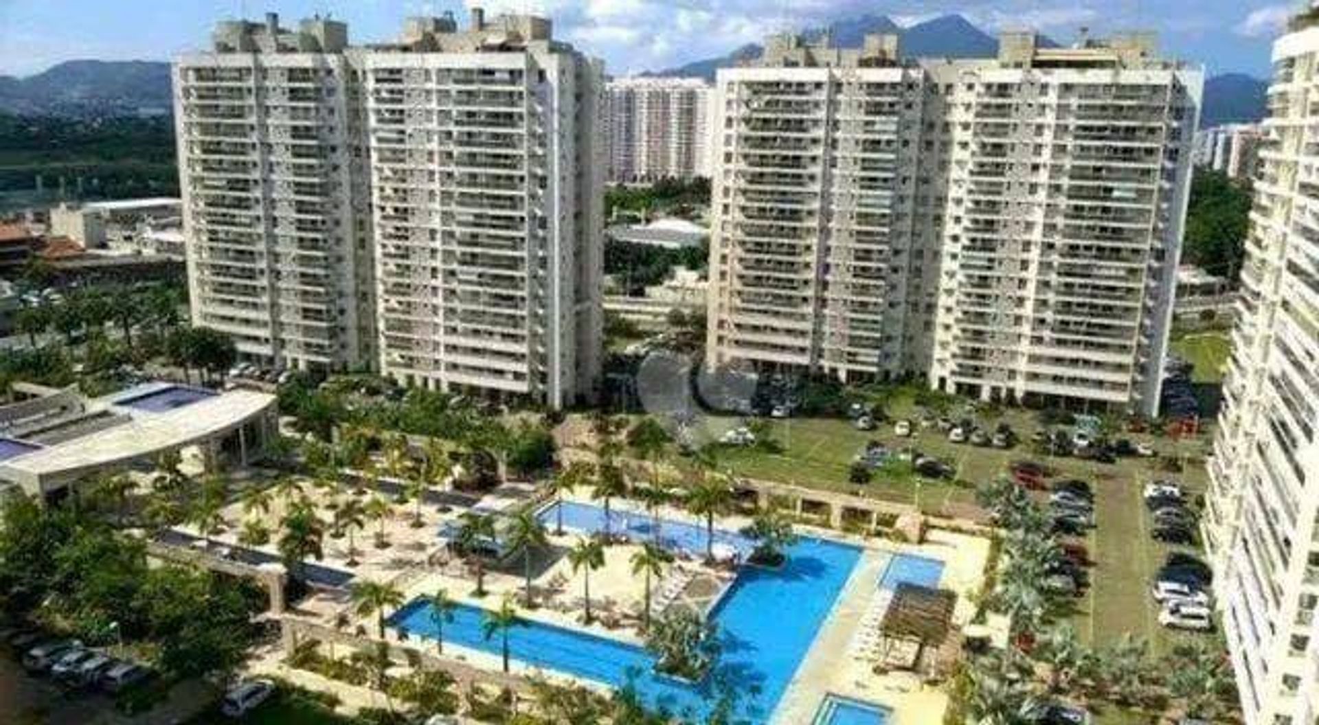 Condominium dans Curicica, Rio de Janeiro 12000816