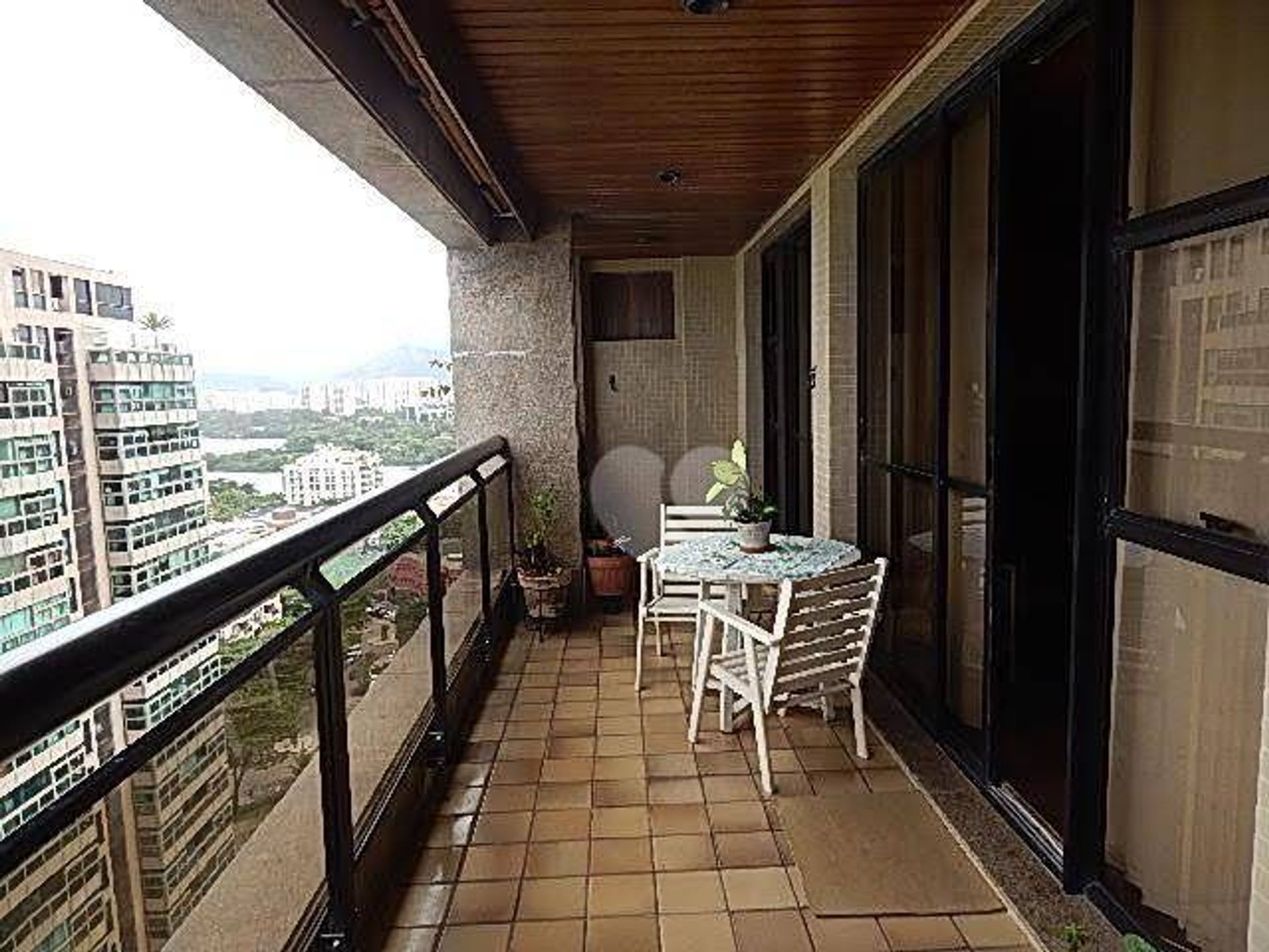 Condominium in Barra da Tijuca, Rio de Janeiro 12001029