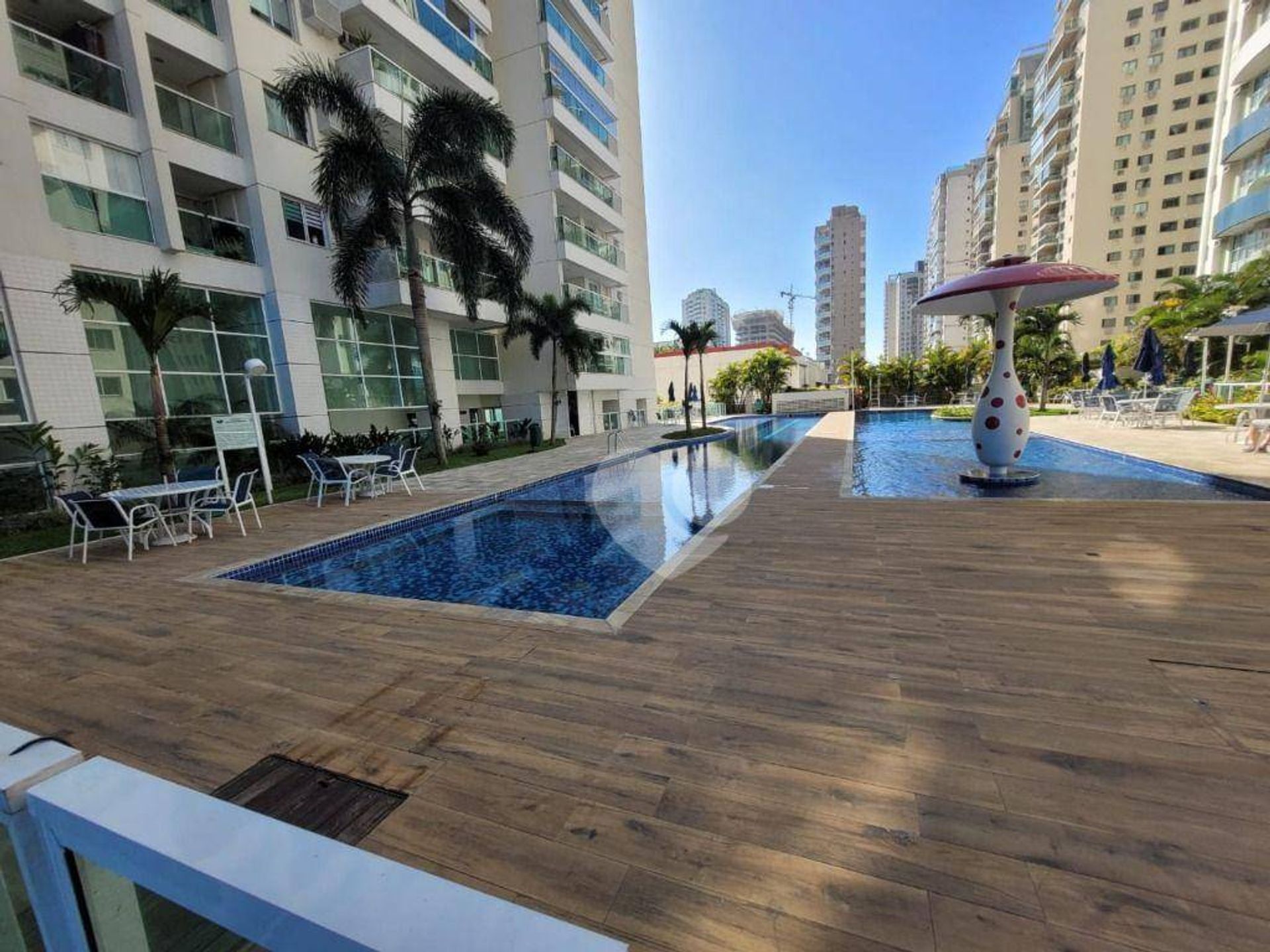 Condominium in , Rio de Janeiro 12001200