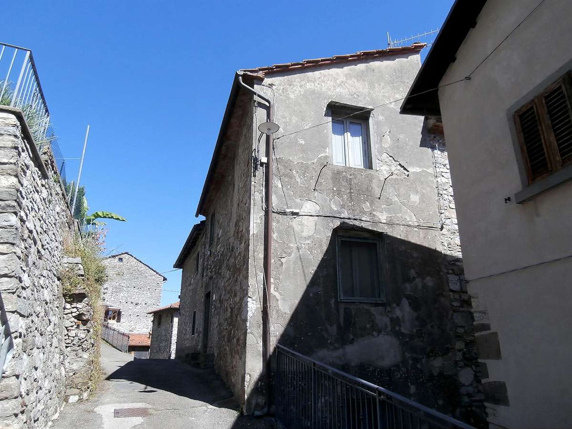 rumah dalam Bagni di Lucca, Tuscany 12004194