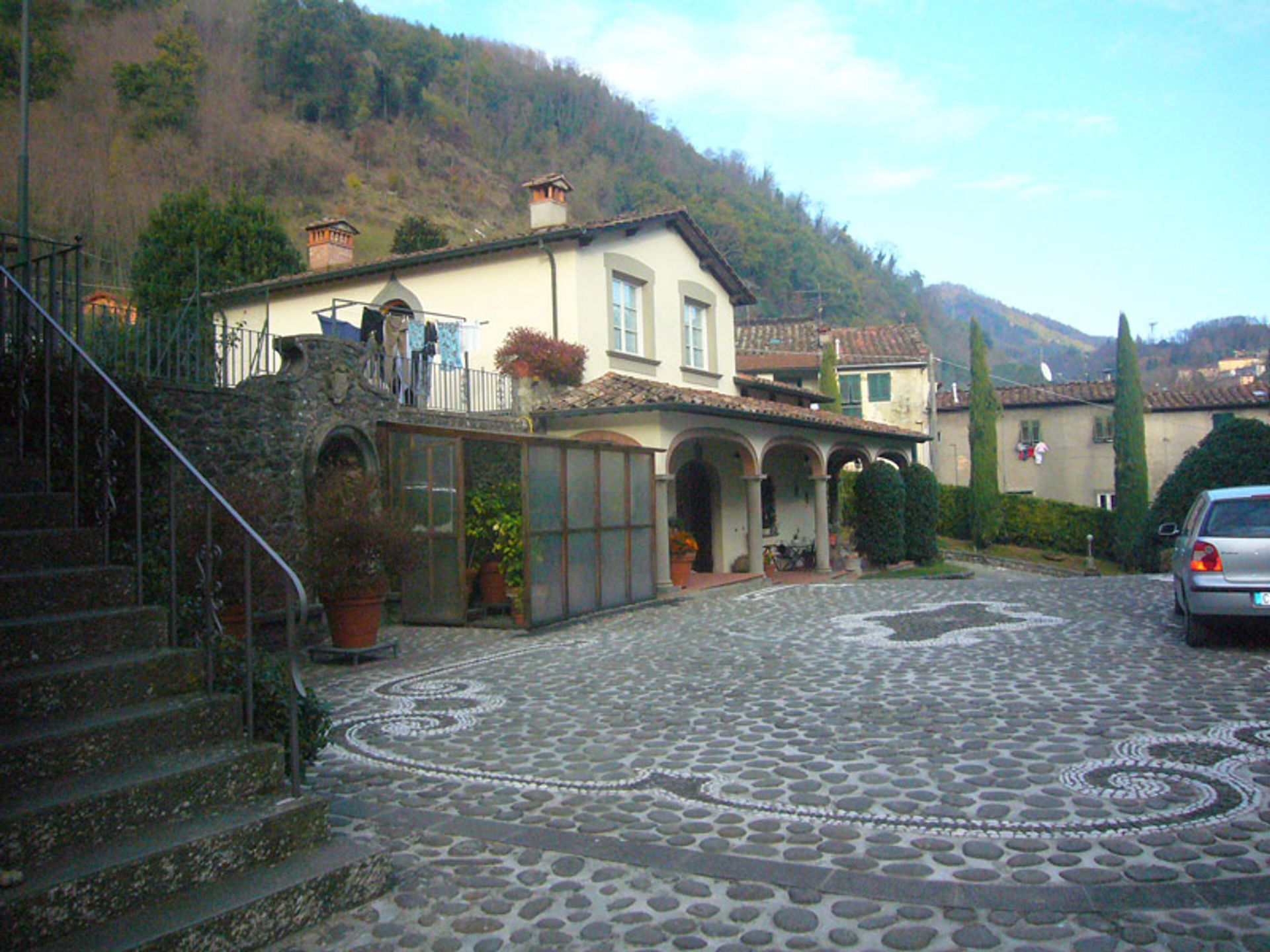 Talo sisään Bagni di Lucca, Tuscany 12004195