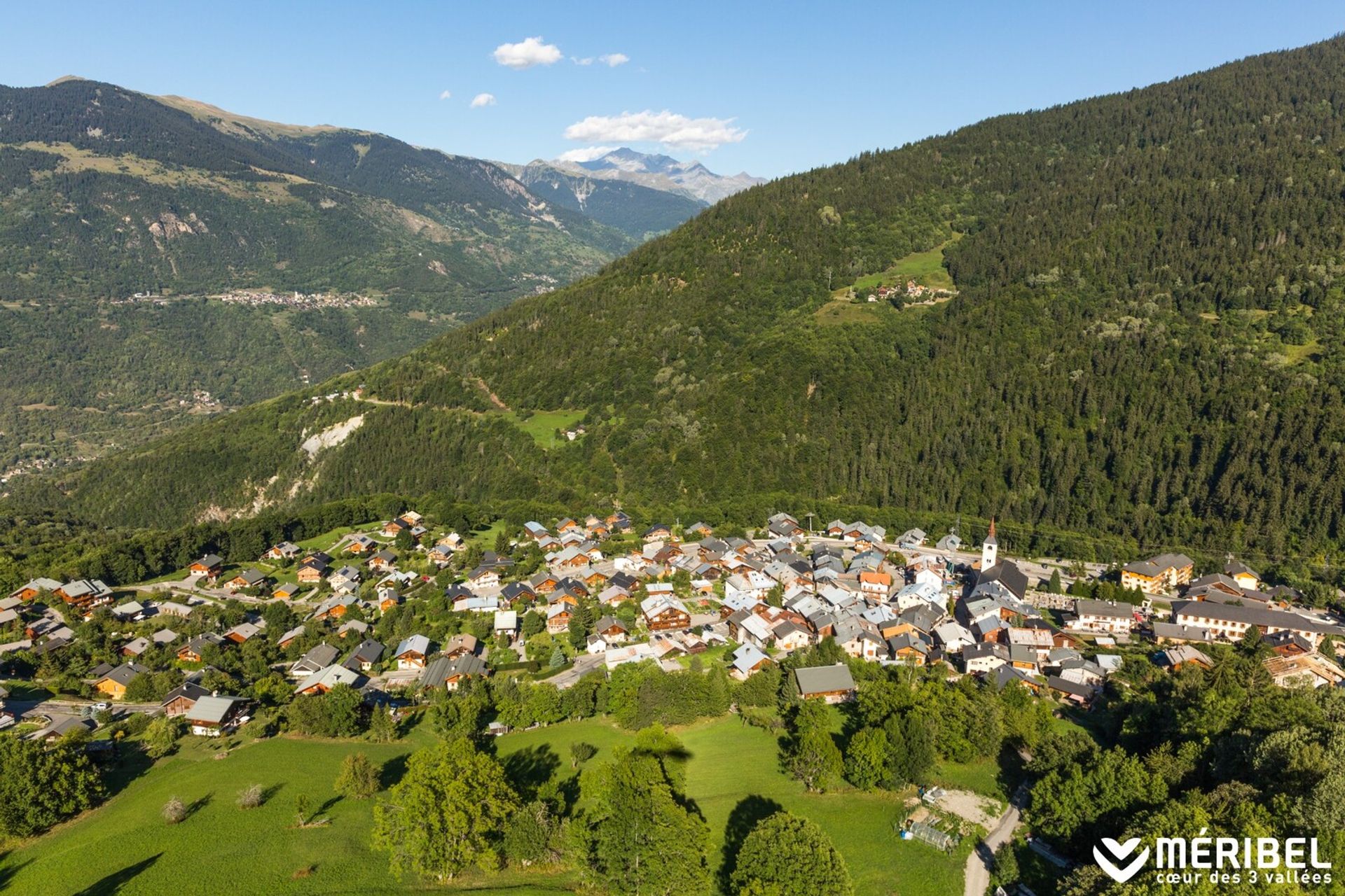 Kondominium di Les Allues, Auvergne-Rhone-Alpes 12005146