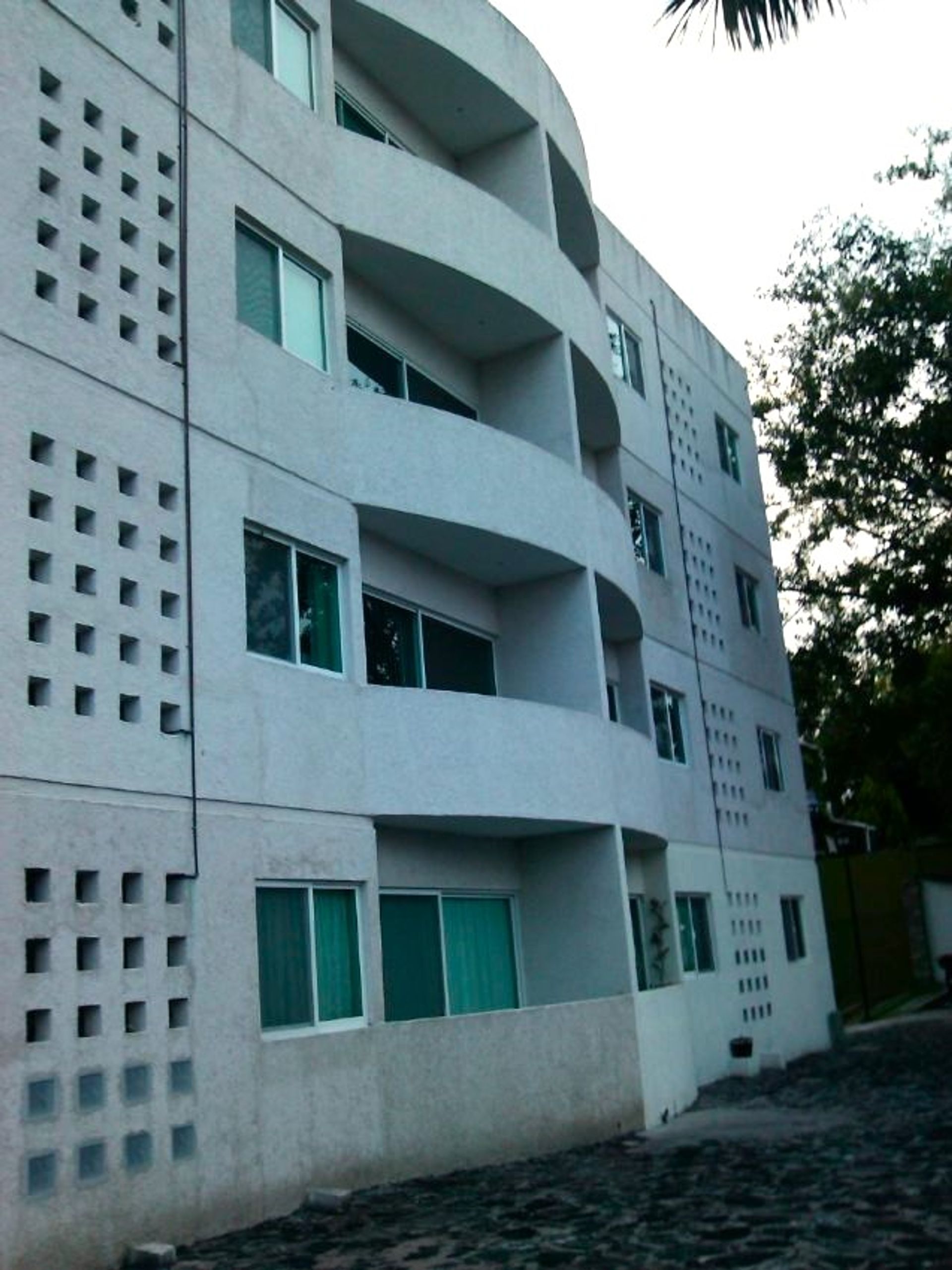 Hus i Cuernavaca, Avenida Jesús H. Preciado 12006336