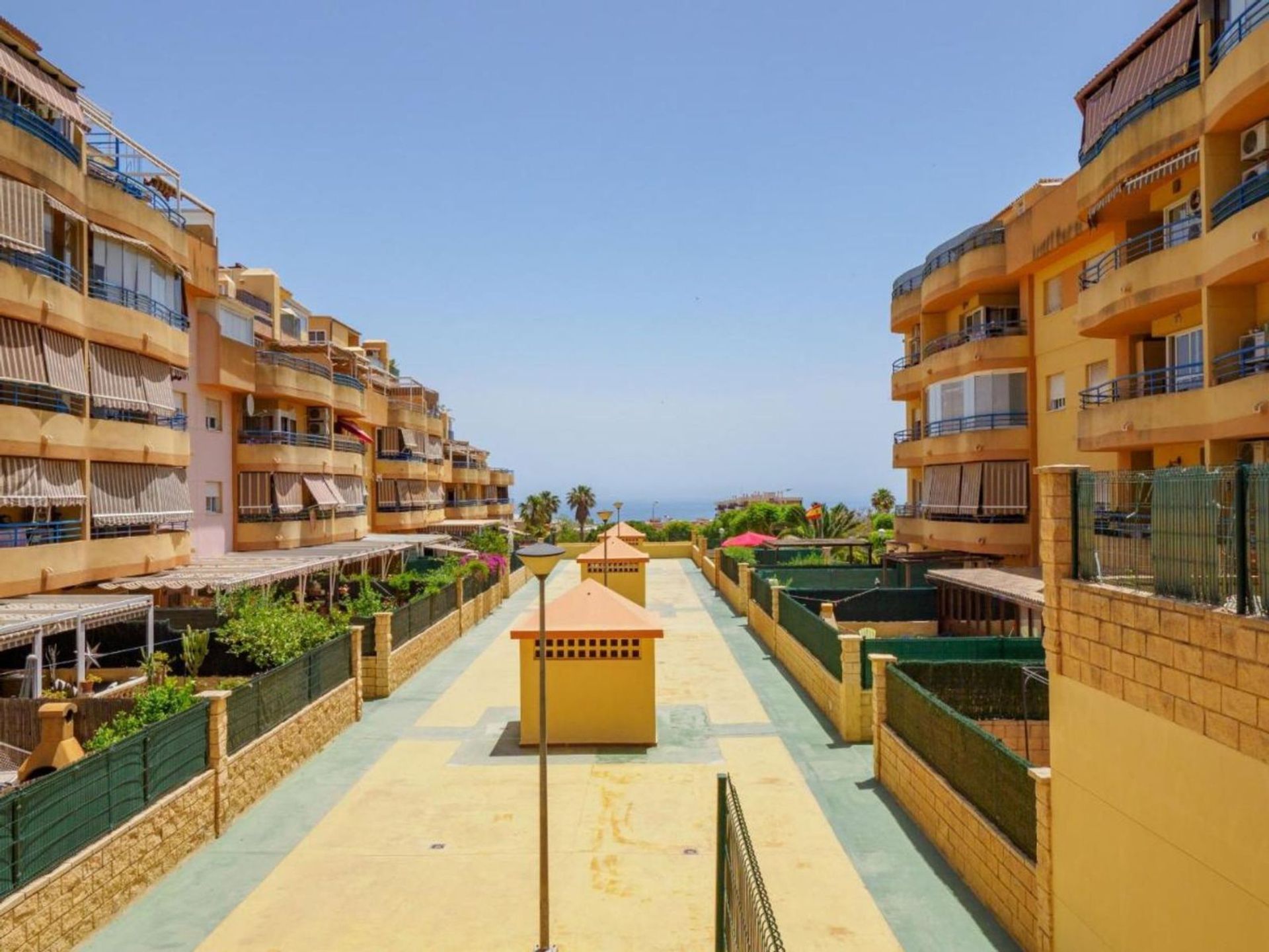 Condominium in Torremolinos, Andalusia 12008162