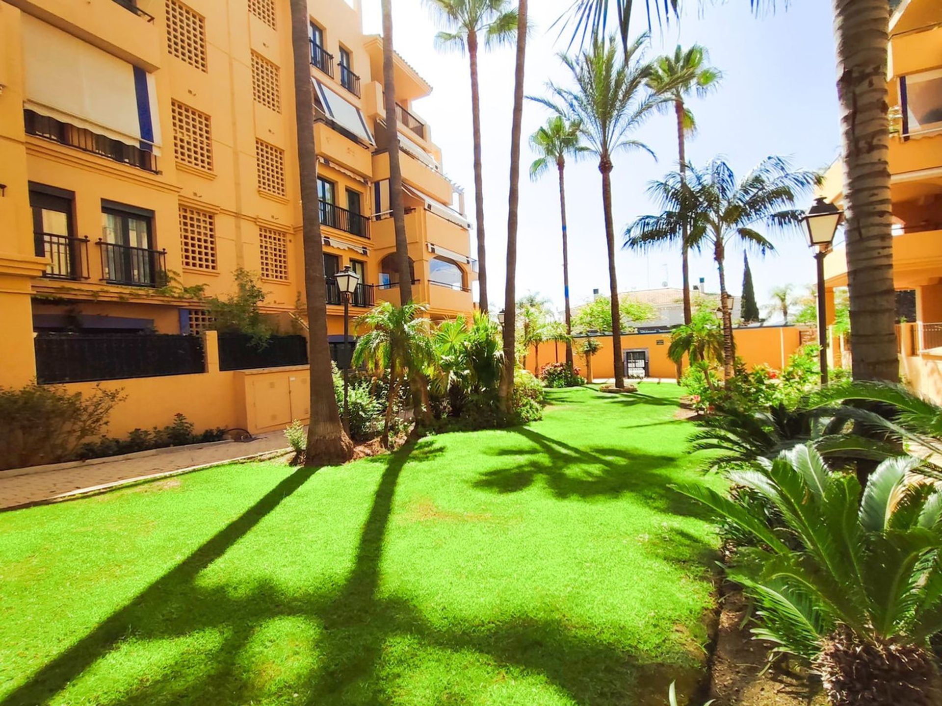 Condominio en Marbella, Andalucía 12009066