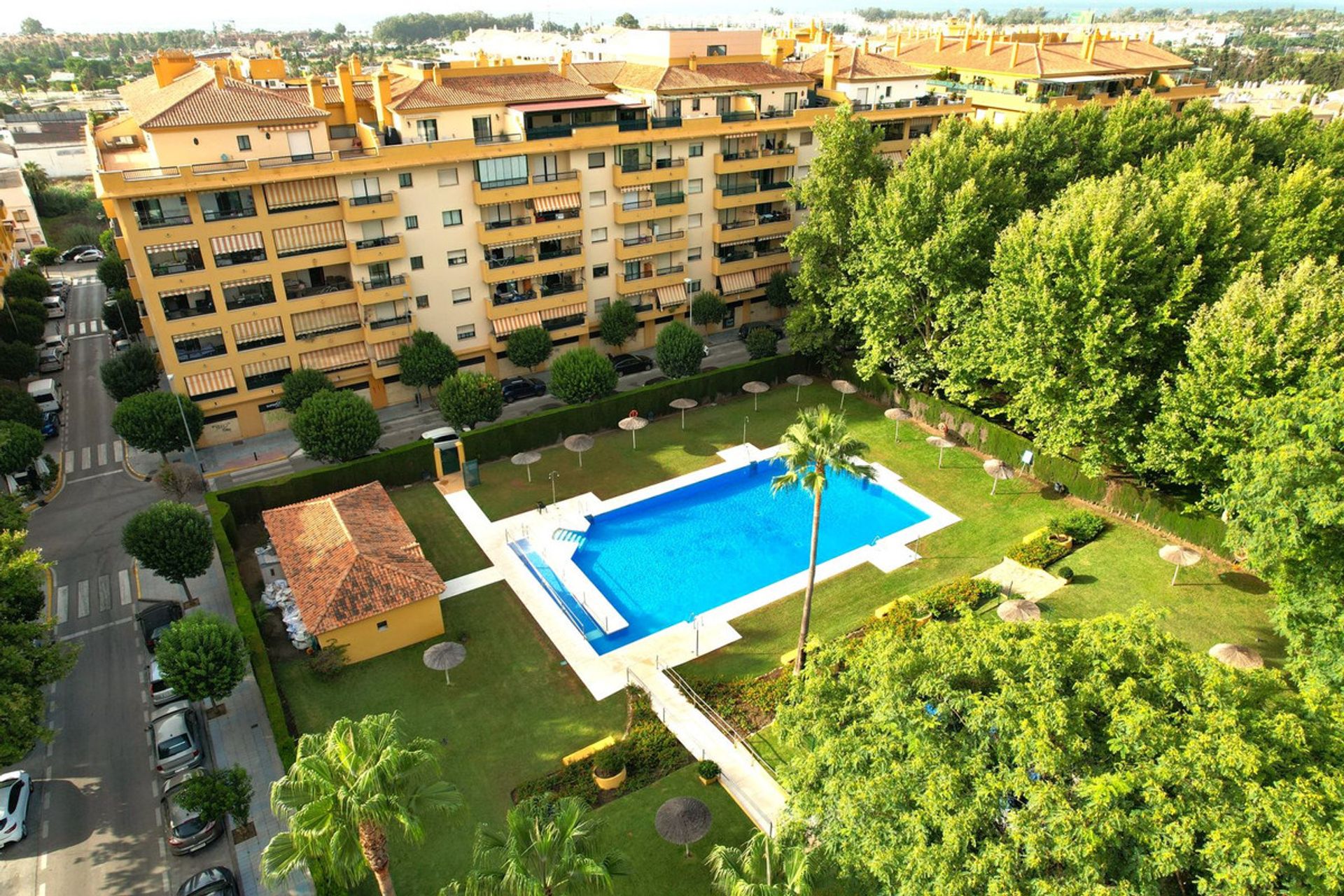 Condominio nel San Pedro de Alcántara, Andalusia 12009068