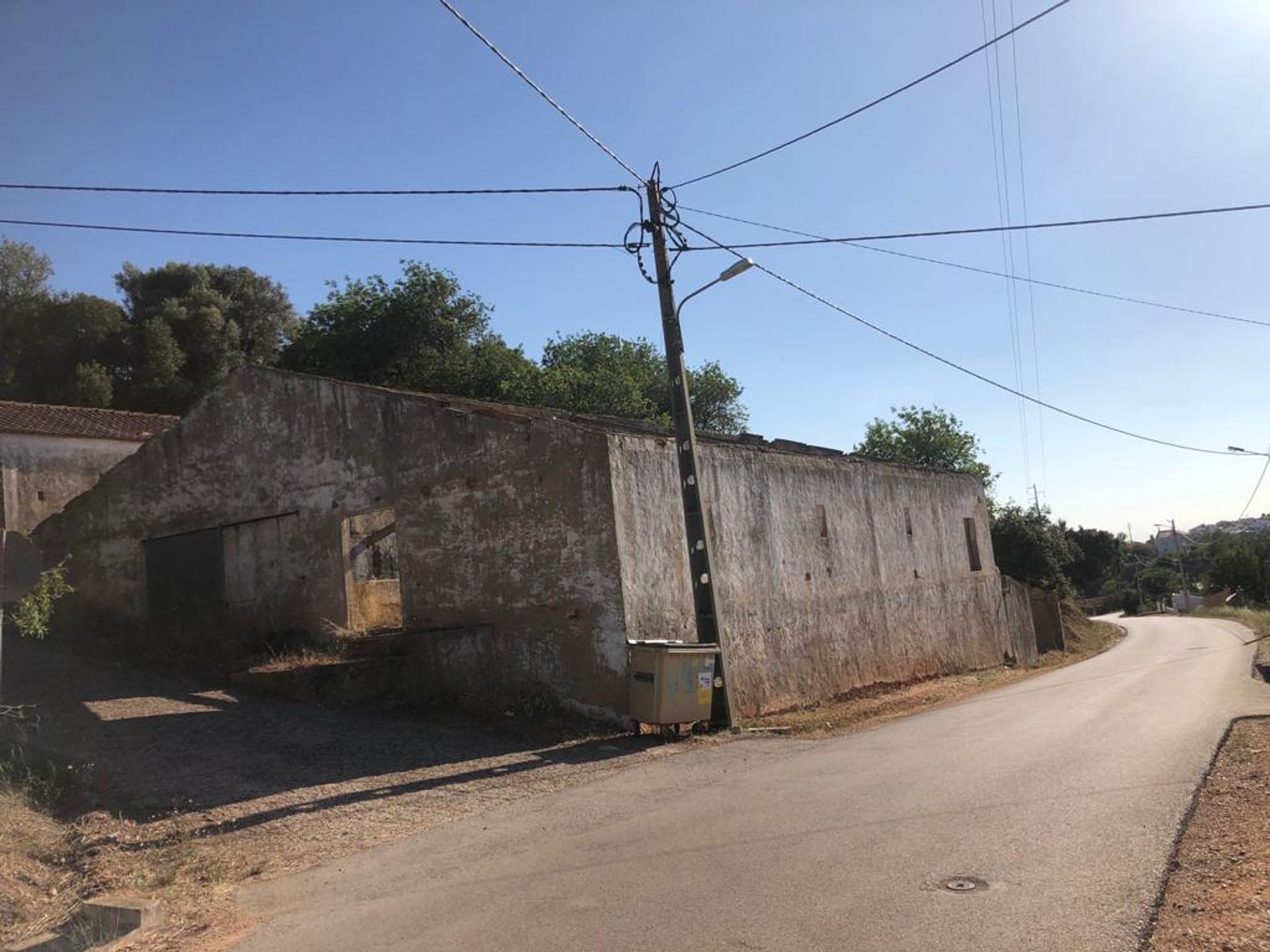 Industriel dans São Bartolomeu de Messines, Faro 12010564