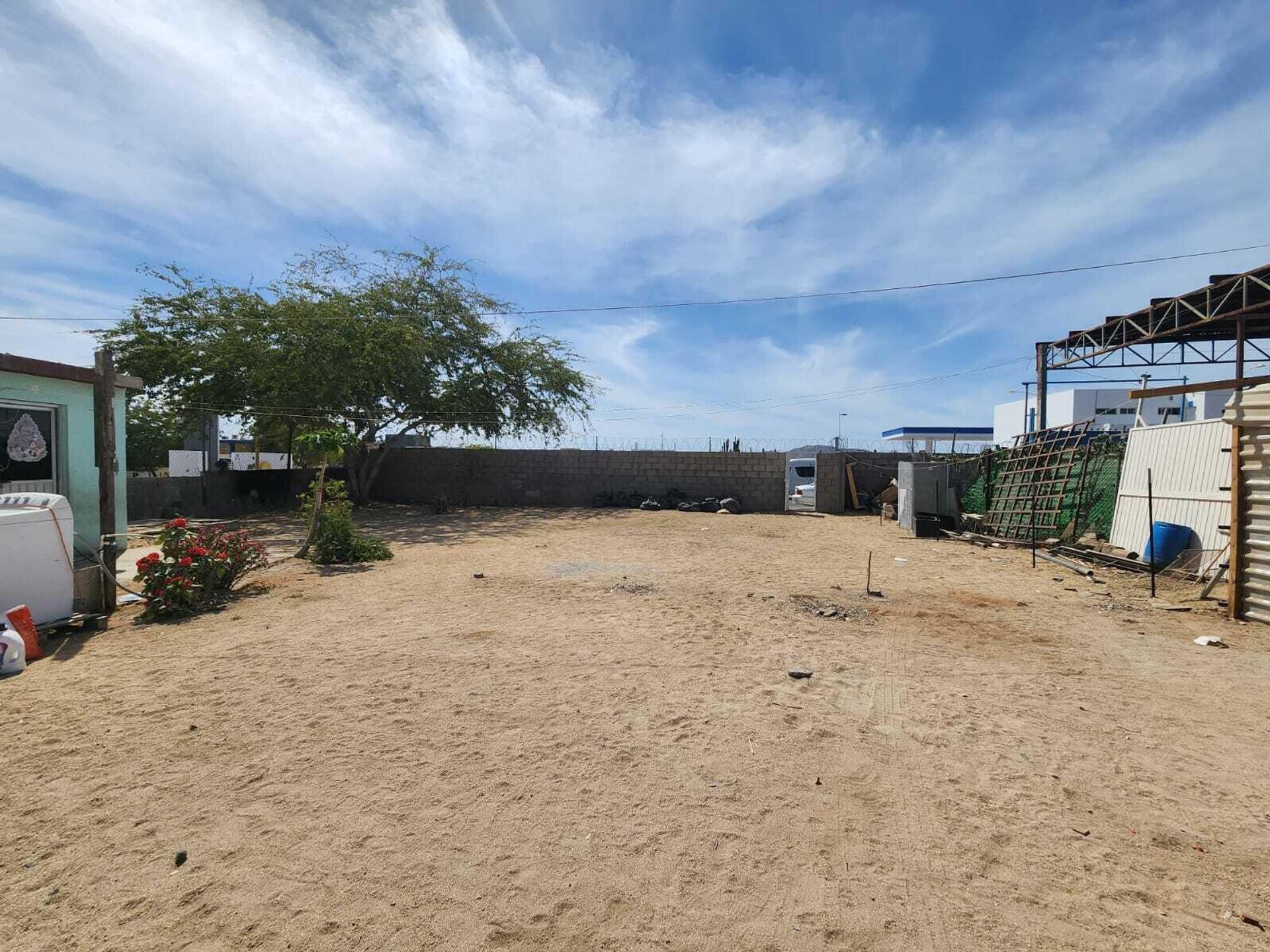 Tanah dalam Cabo San Lucas, s/n Avenida Leona Vicario 12013552