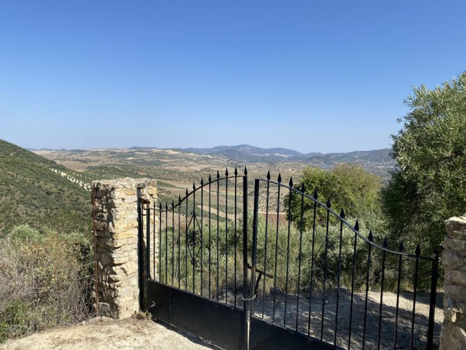 Yang lain dalam Zahara de la Sierra, Andalusia 12013562