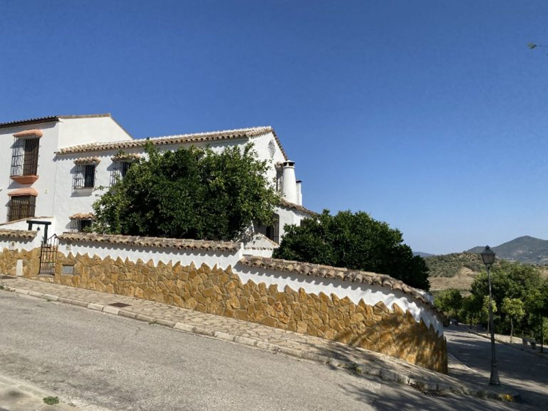 Будинок в Zahara de la Sierra, Andalusia 12013563