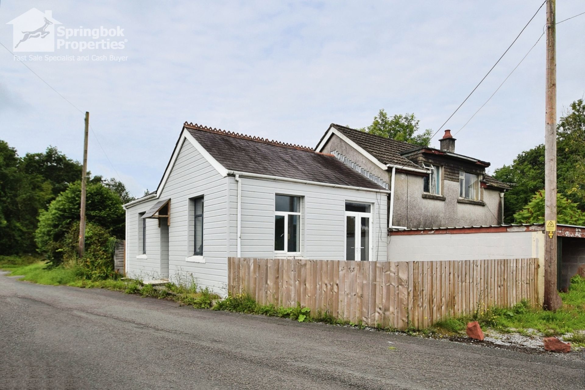 rumah dalam Capel Hendre, Carmarthenshire 12014238