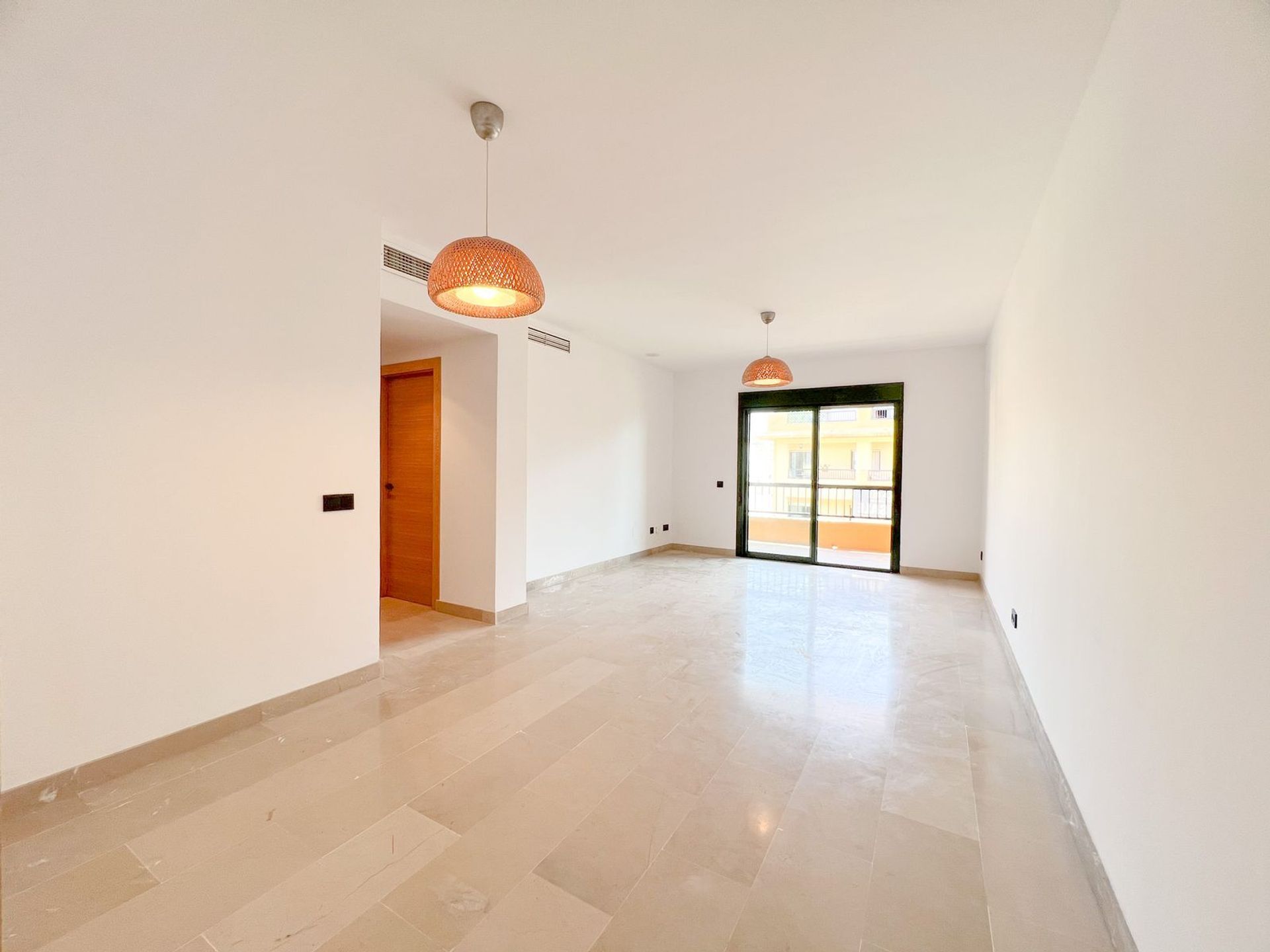 Condominio en San Pedro de Alcántara, Andalucía 12014458