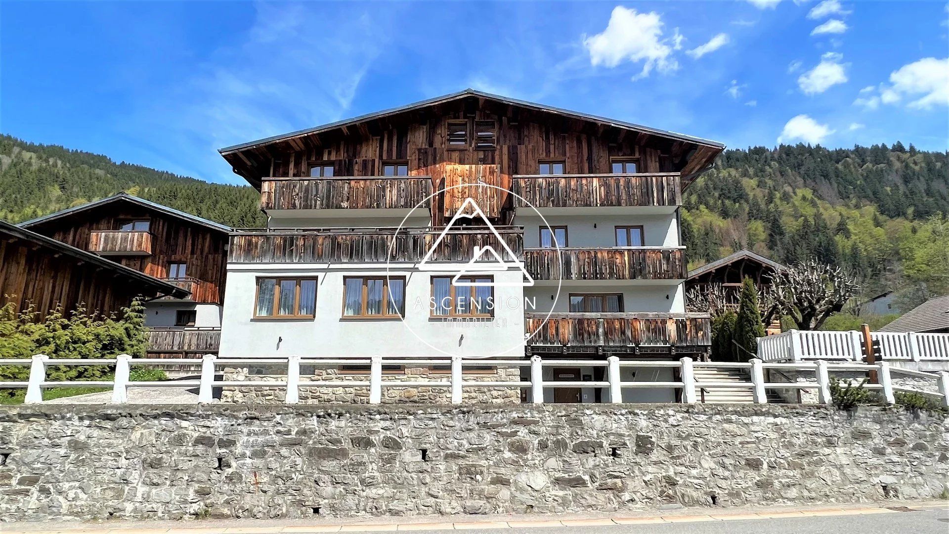 Condominio en Morzine, Haute-Savoie 12015433