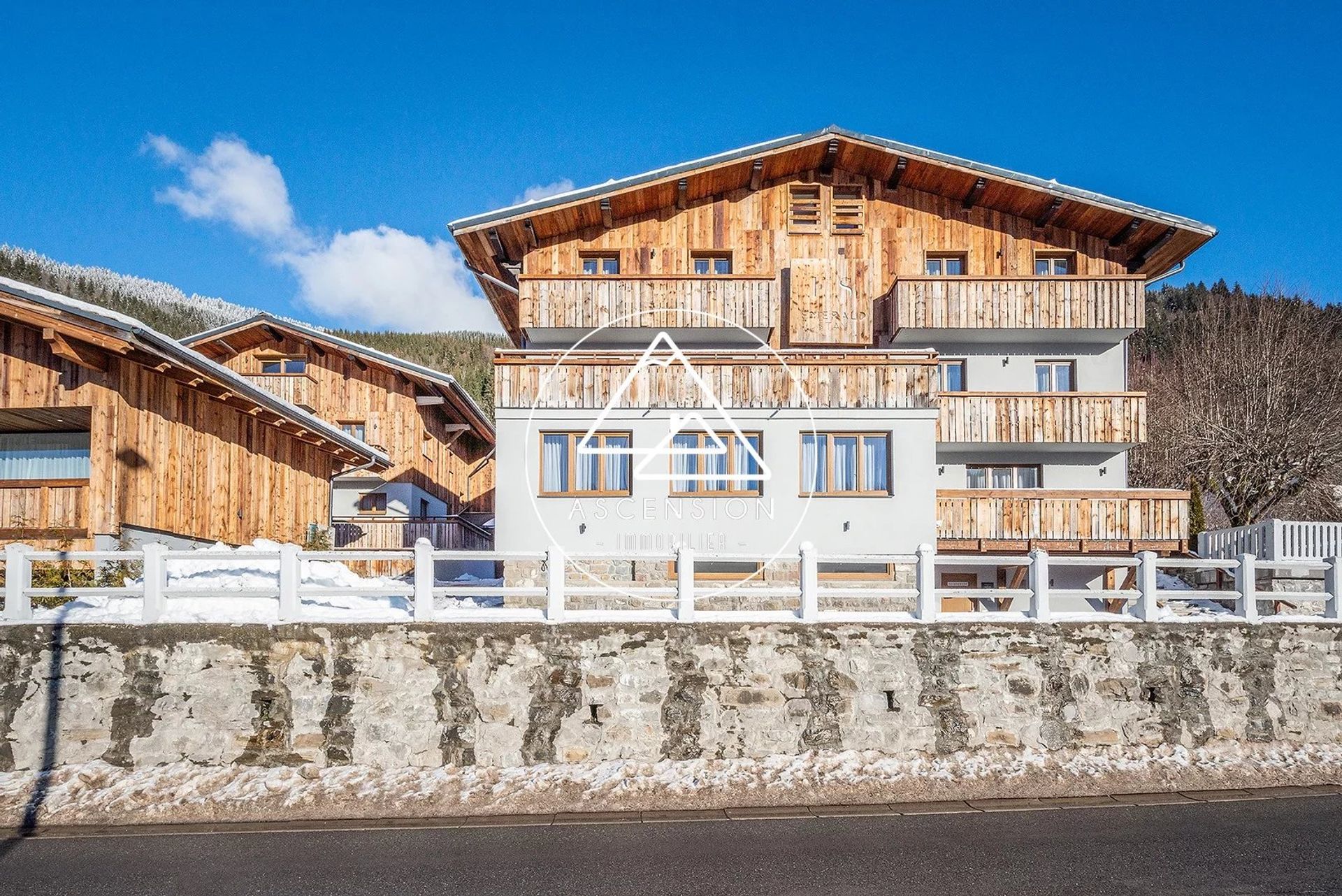 Condominium in Morzine, Haute-Savoie 12015437