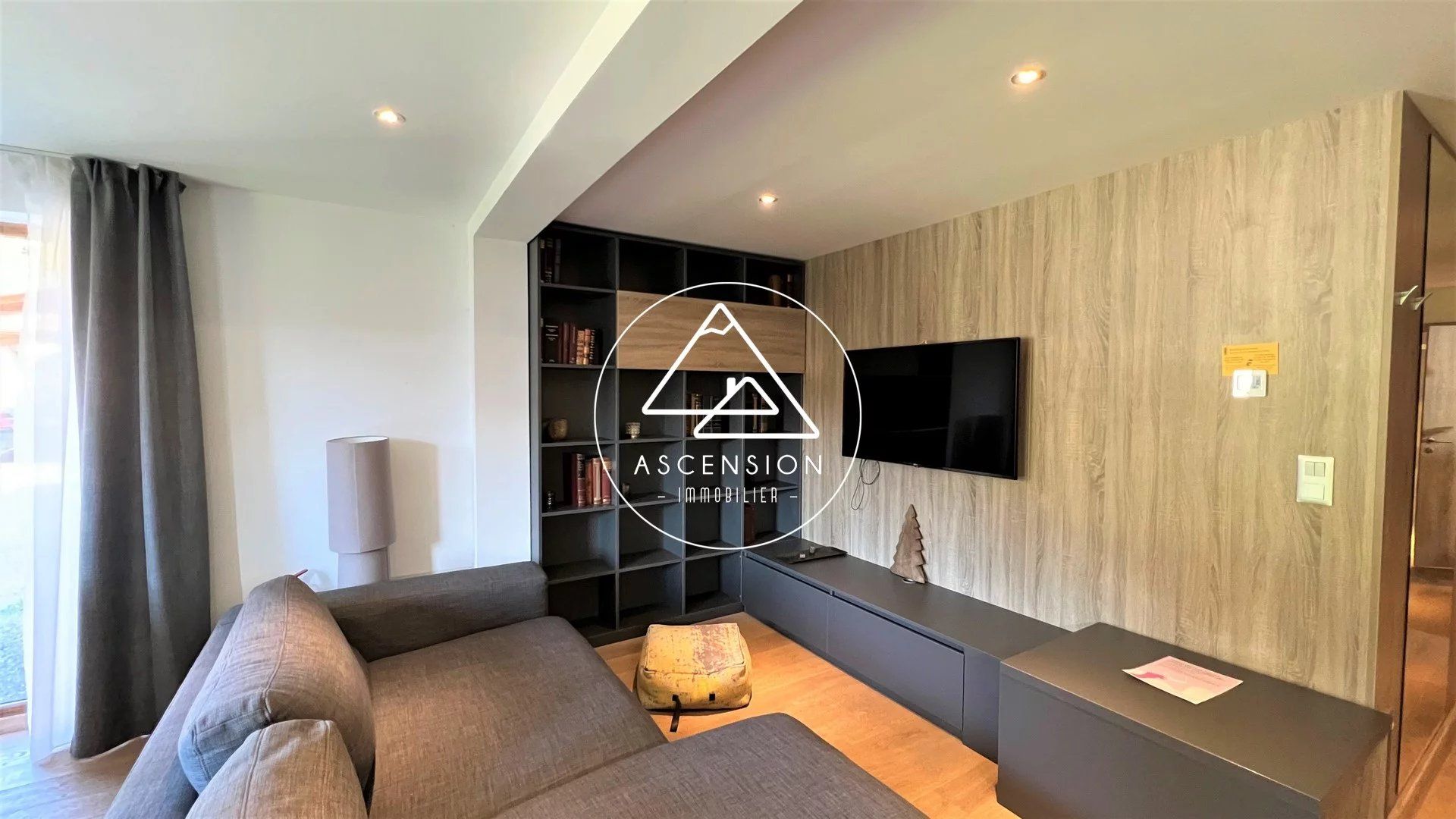 Condominium in Morzine, Auvergne-Rhône-Alpes 12015438