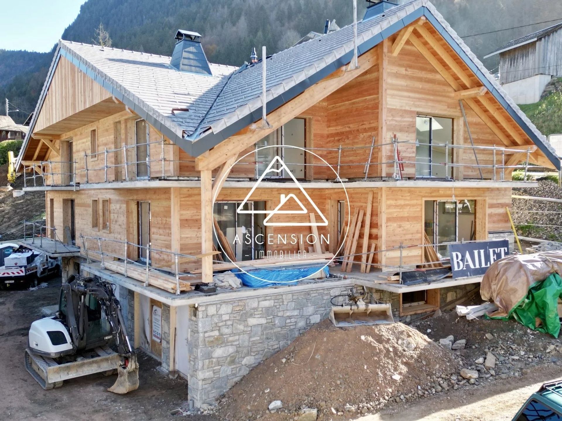 Condominium in Morzine, Haute-Savoie 12015465