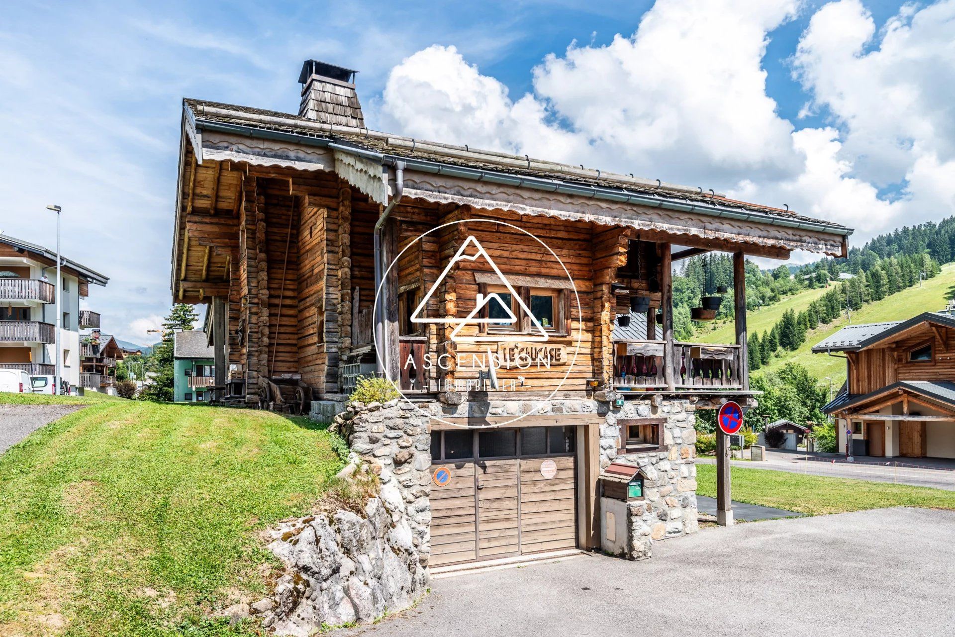 House in Les Gets, Haute-Savoie 12015469