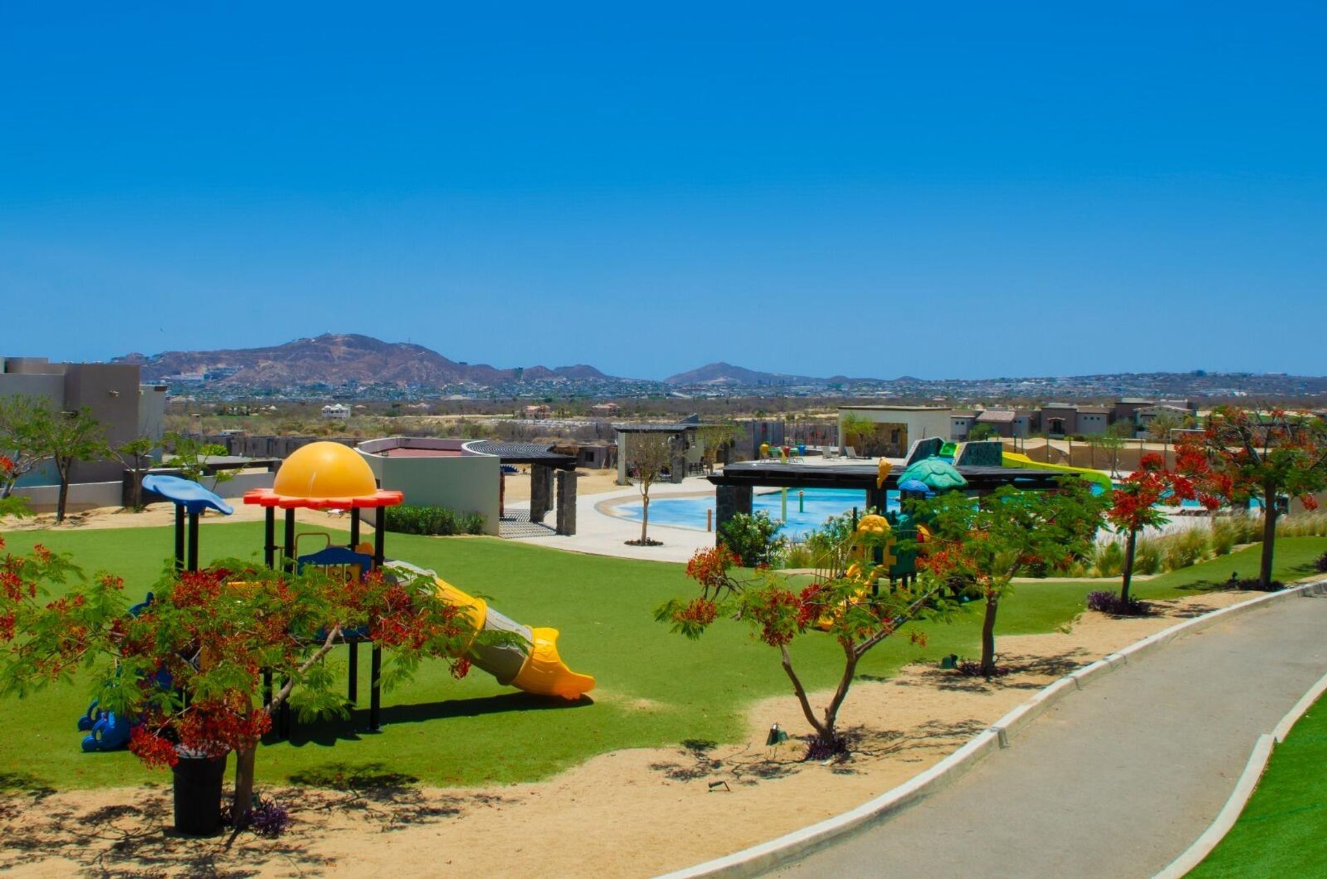 Land in Cabo San Lucas, Boulevard Paseo de la Marina 12015536