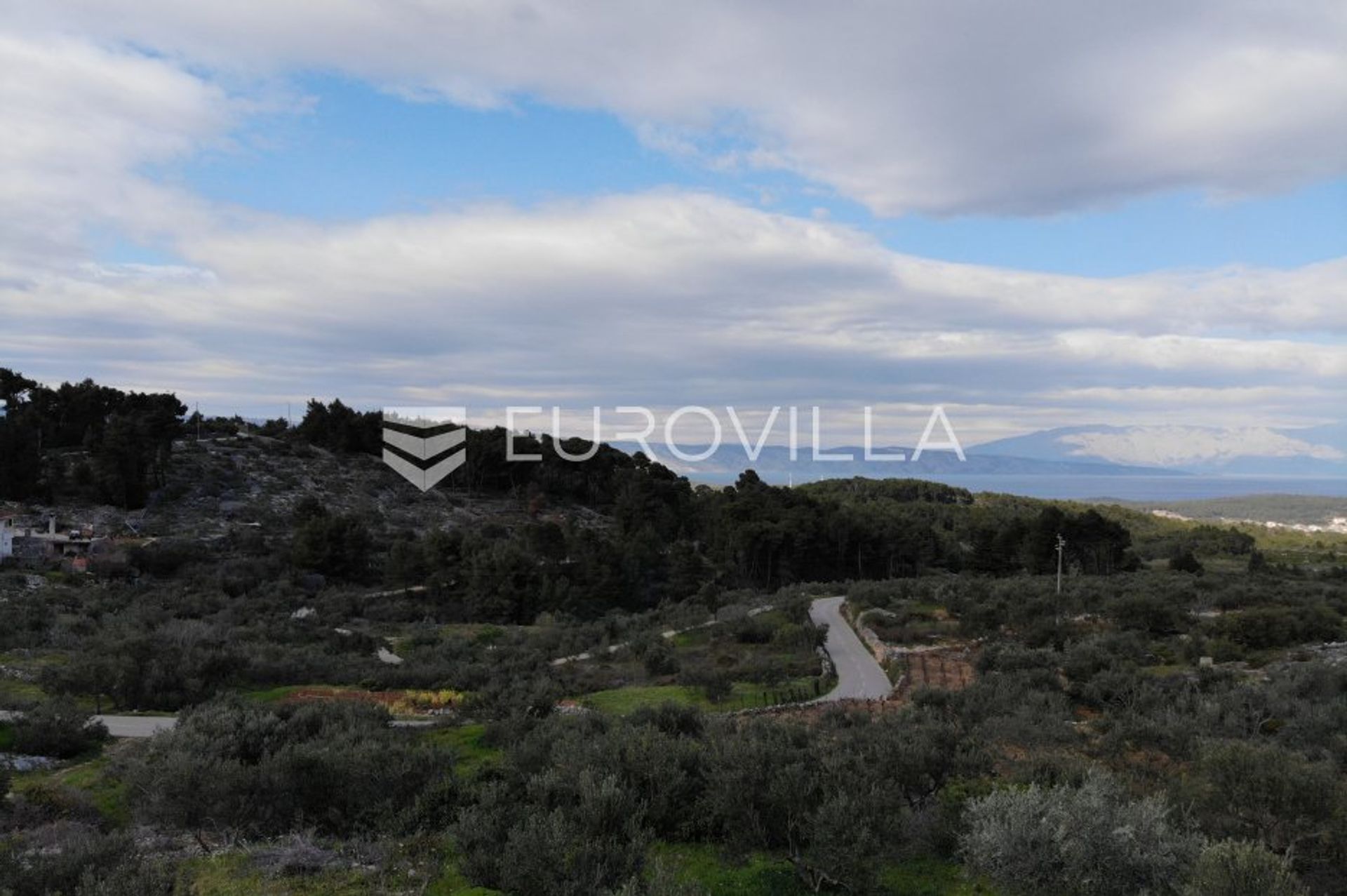 Land in Vrisnik, Split-Dalmatia County 12015673