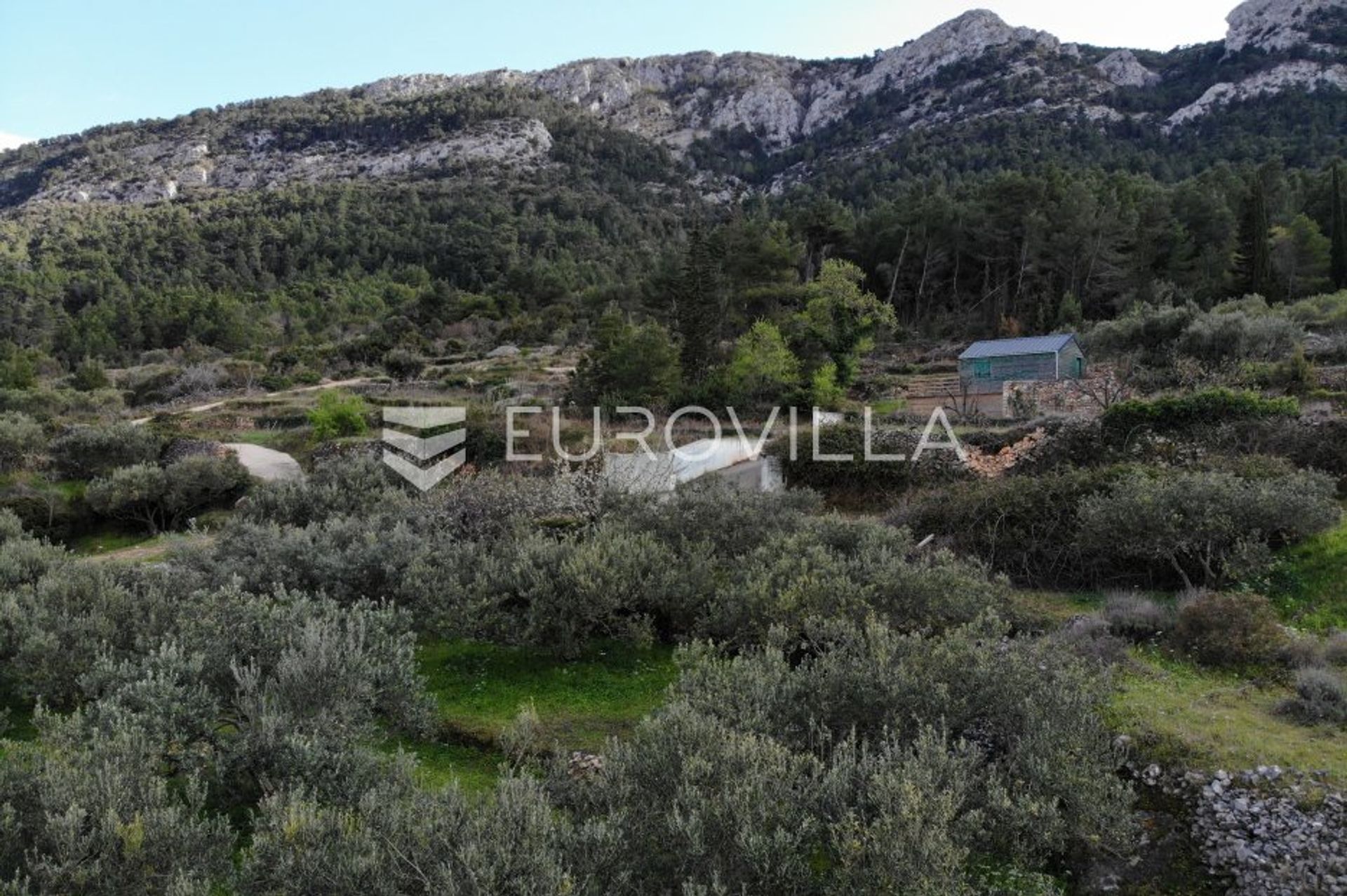 Land in Vrisnik, Split-Dalmatia County 12015673