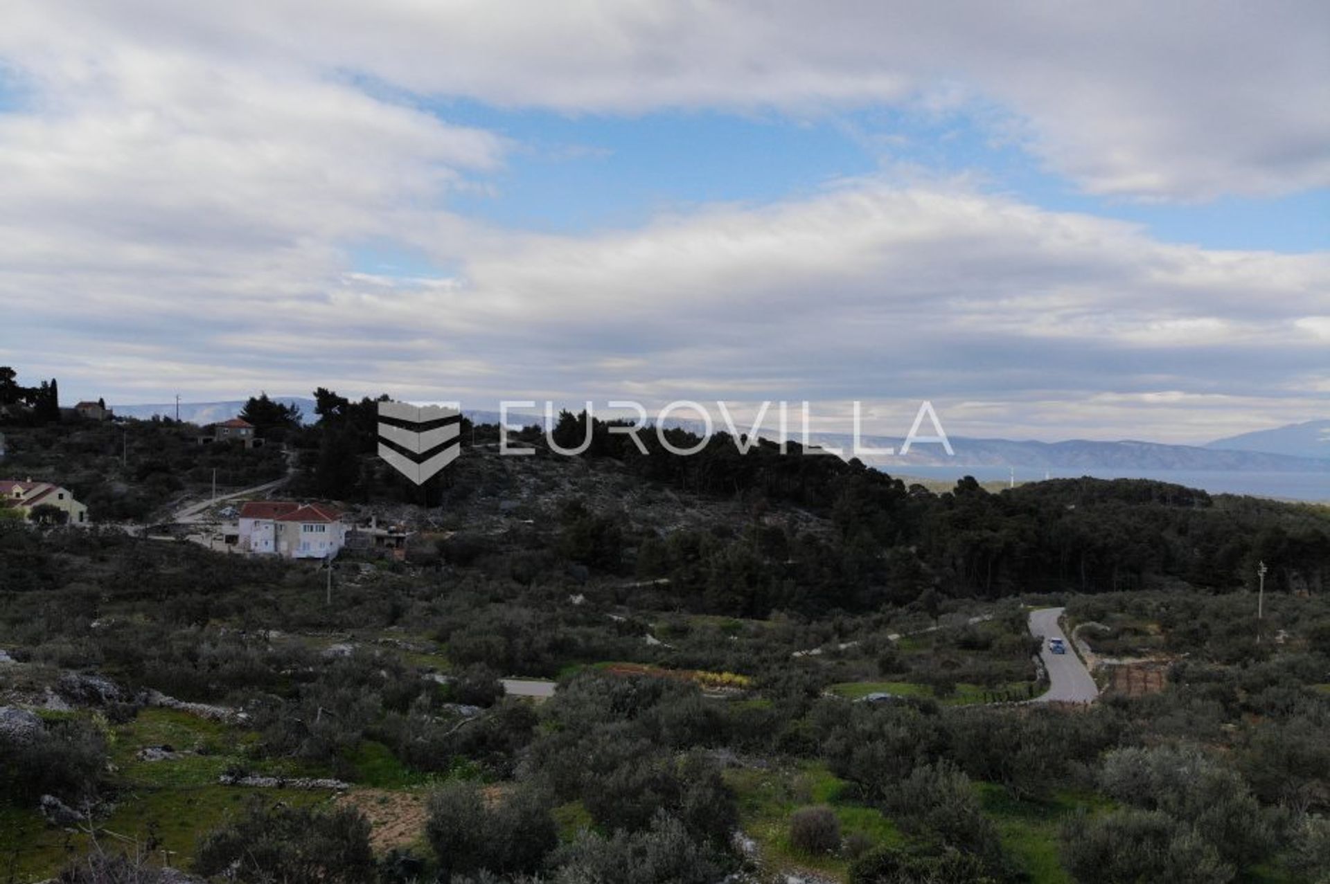 Land in Vrisnik, Split-Dalmatia County 12015684