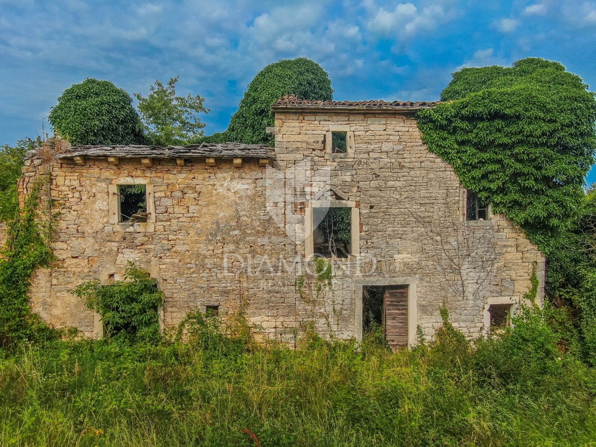 casa en Žminj, Istria County 12015874