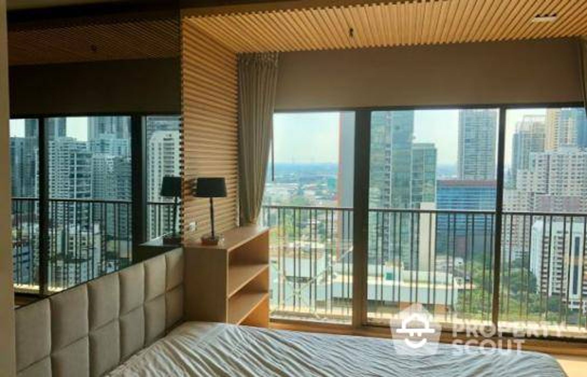 Condominio en Khlong Toei, Krung Thep Maha Nakhon 12016324