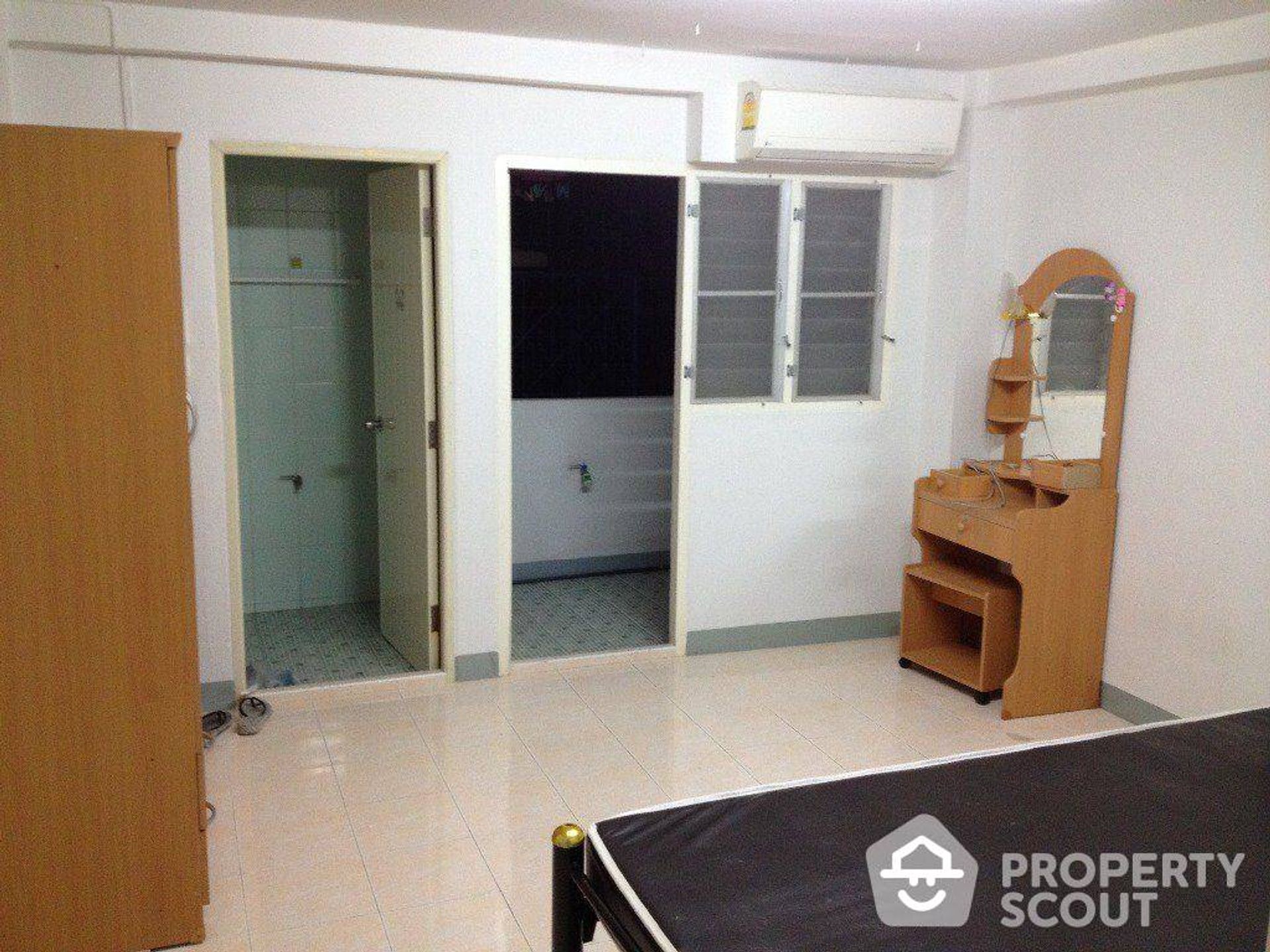 Condominio nel Huai Khwang, Krung Thep Maha Nakhon 12016758