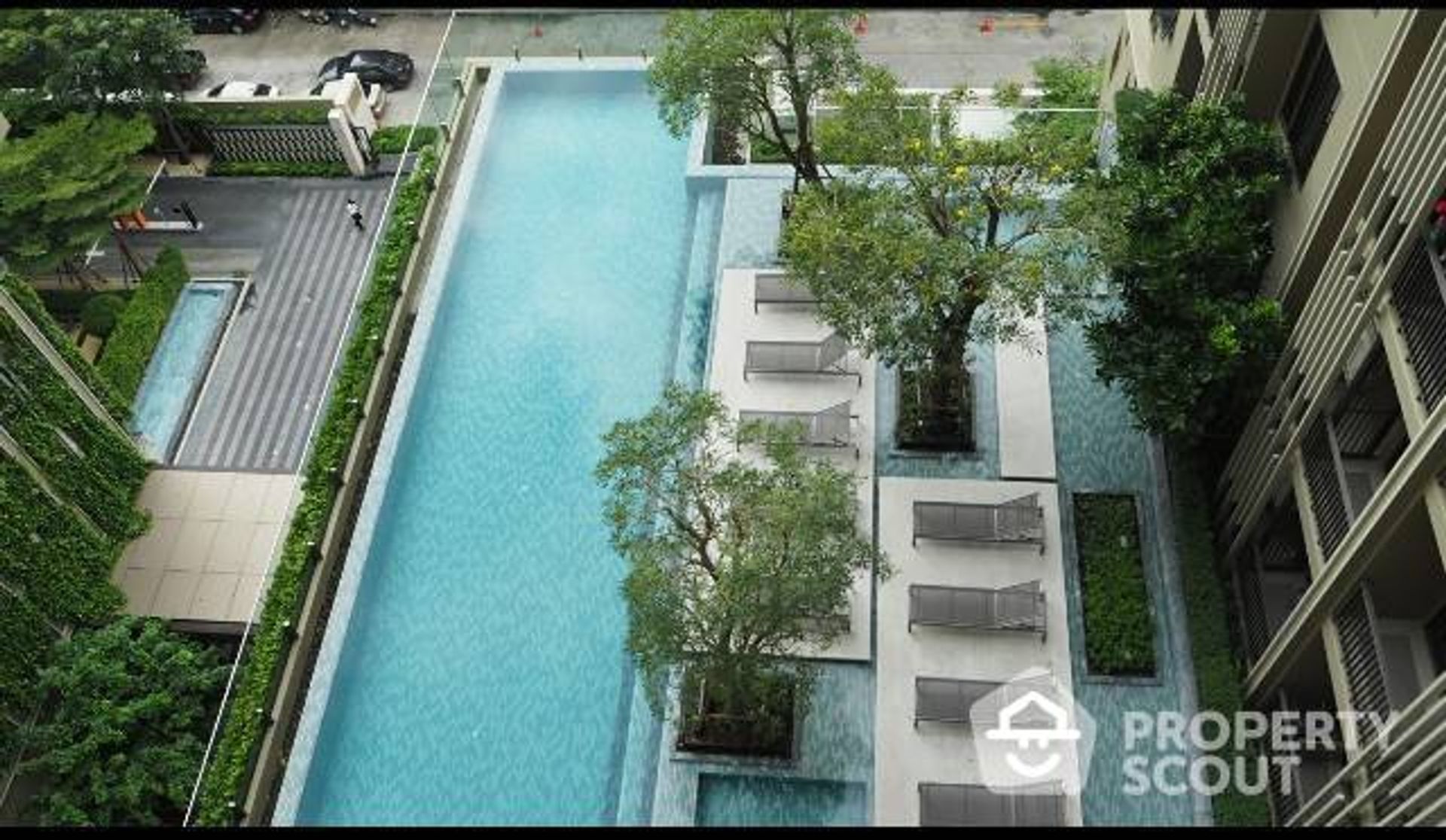 Condominium in Godown, Krung Thep Maha Nakhon 12017034