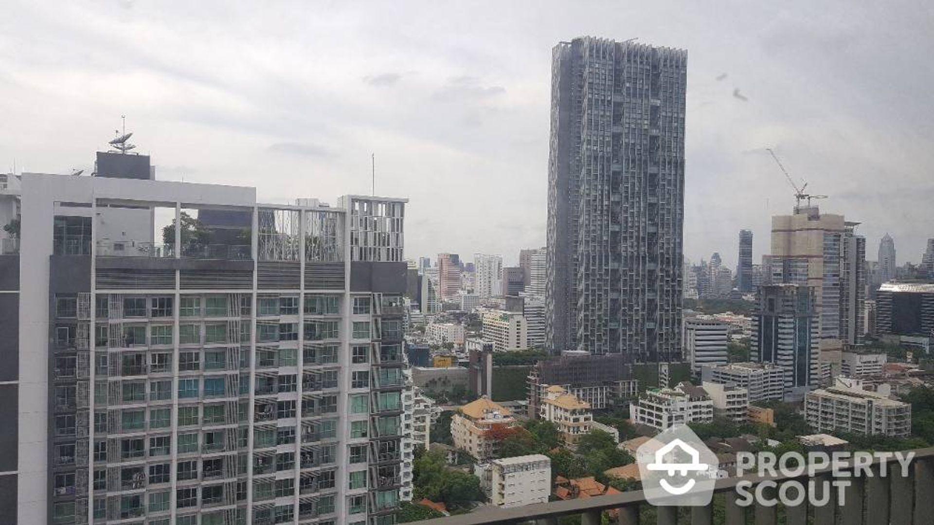 Condominium dans Sathon, Krung Thep Maha Nakhon 12017269