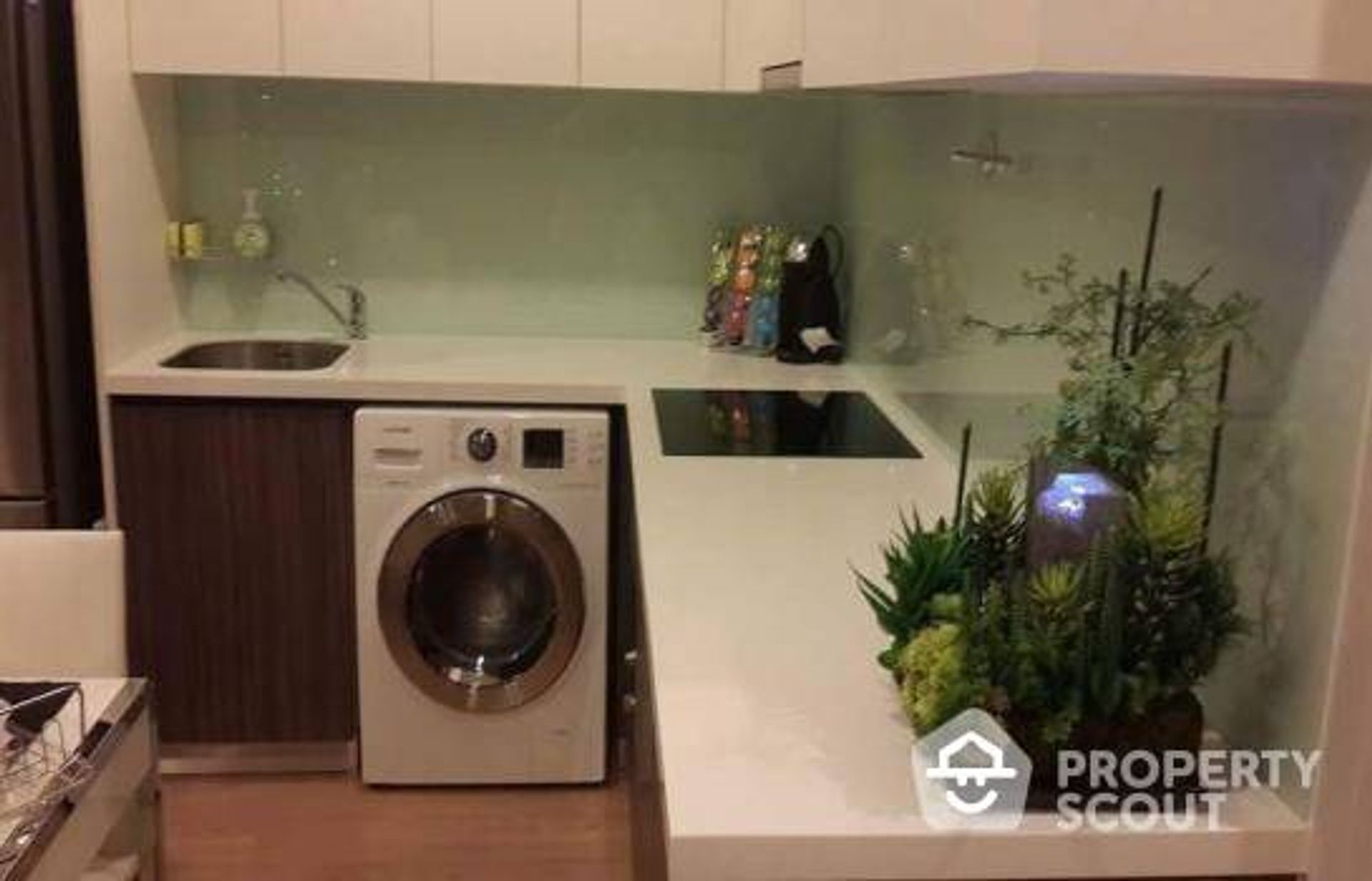 Condominium in Godown, Krung Thep Maha Nakhon 12017460