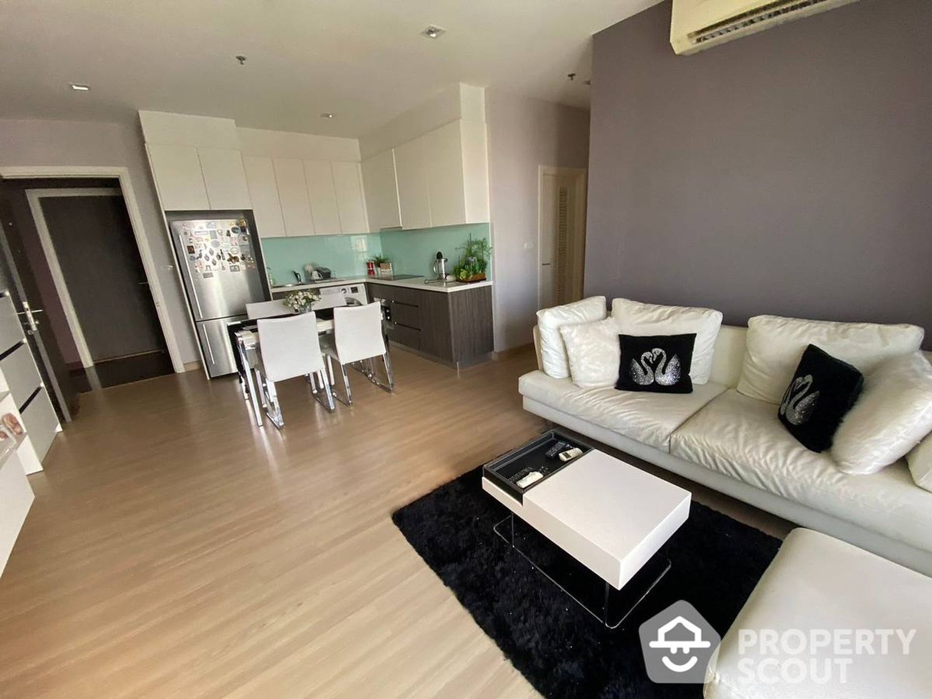 Condominium in Godown, Krung Thep Maha Nakhon 12017460