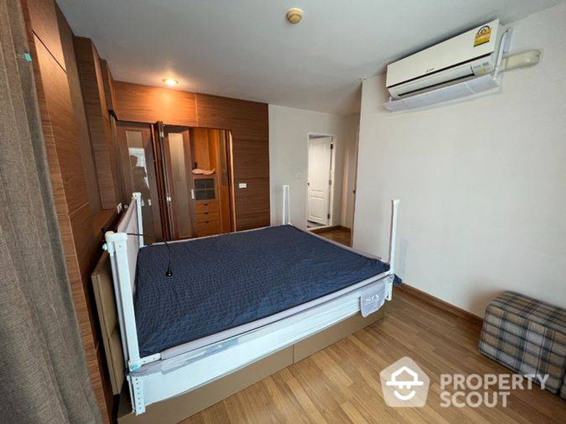 Condominium in Khlong Toei, Krung Thep Maha Nakhon 12017901