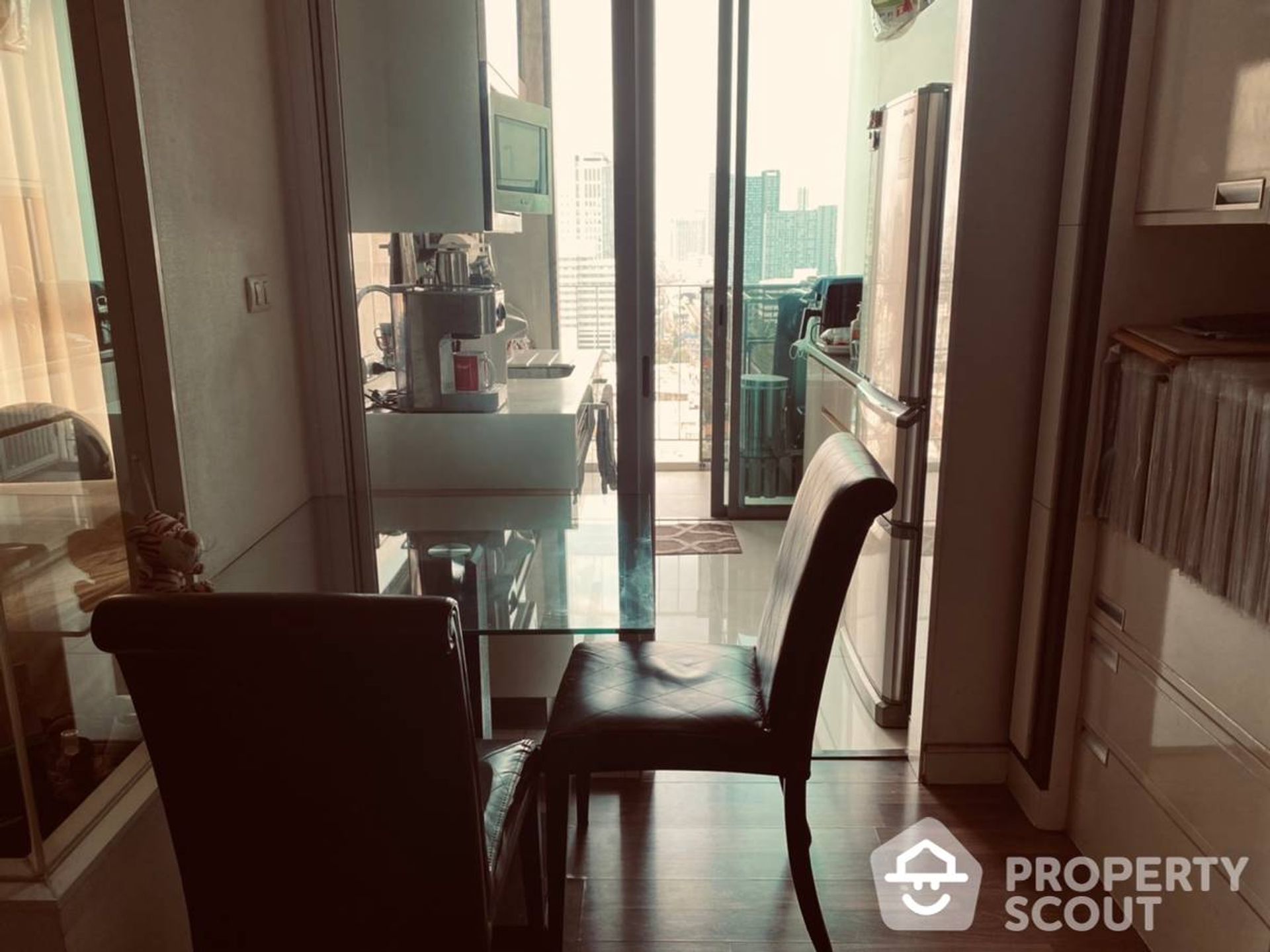 Condominio en Phra Khanong, Krung Thep Maha Nakhon 12018145