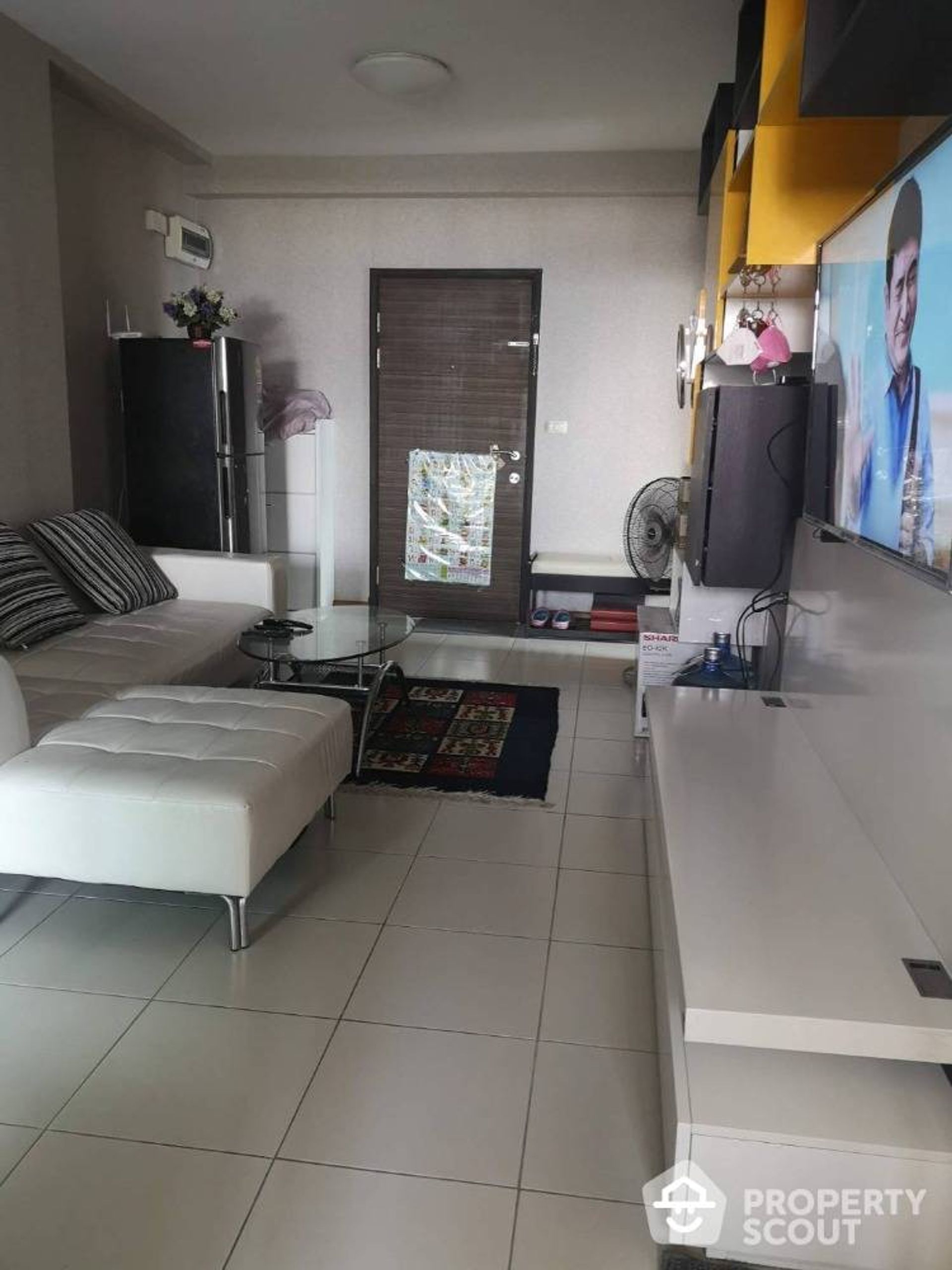 Condominium in Ban Na Song, Krung Thep Maha Nakhon 12018515