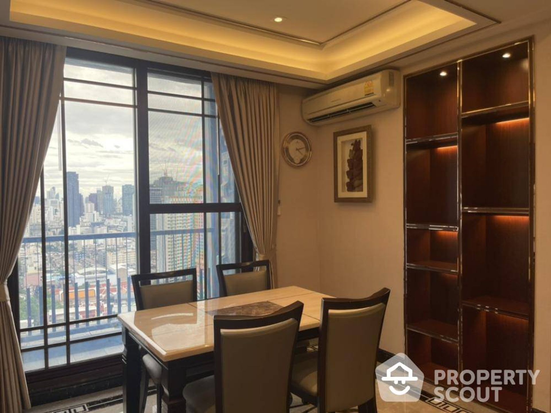 Condominium dans Huai Khwang, Krung Thep Maha Nakhon 12018523