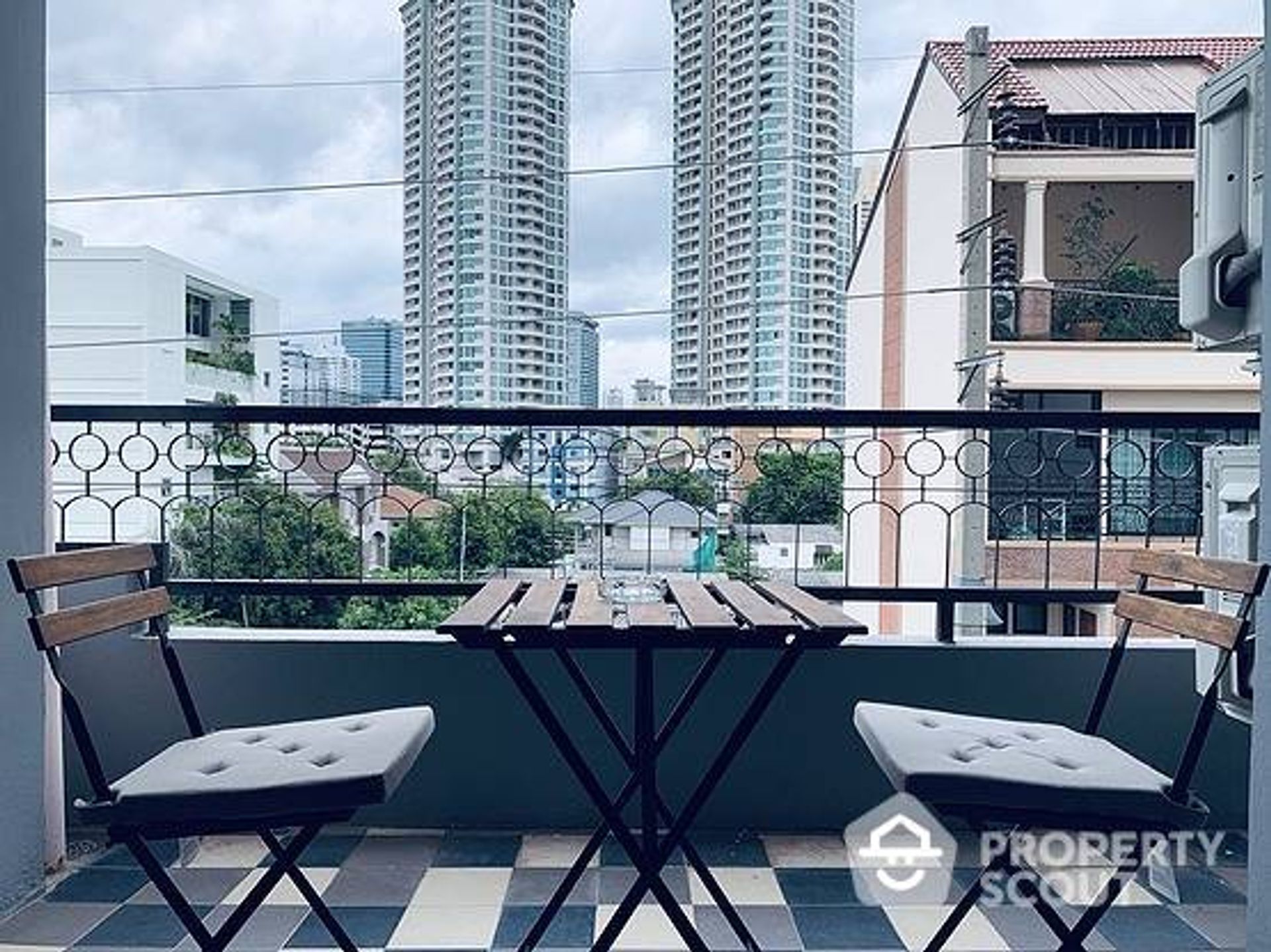 Condominio en satón, Krung Thep Maha Nakhon 12018546