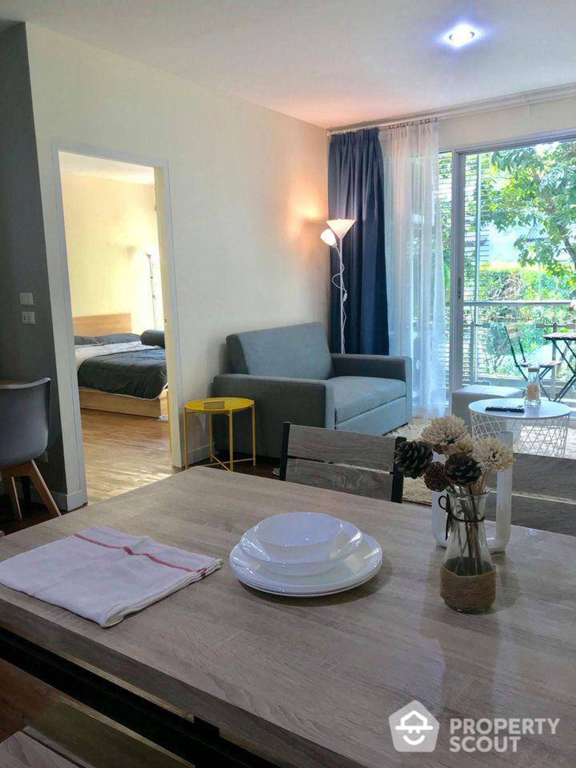 Condominio en Khlong Toei, Krung Thep Maha Nakhon 12018633